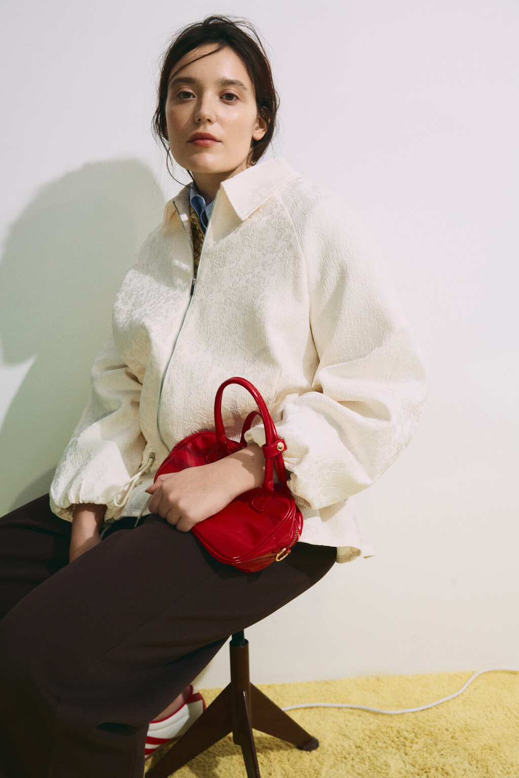 Жакет-бомбер жаккардовый с баской - цвет молочный - 1