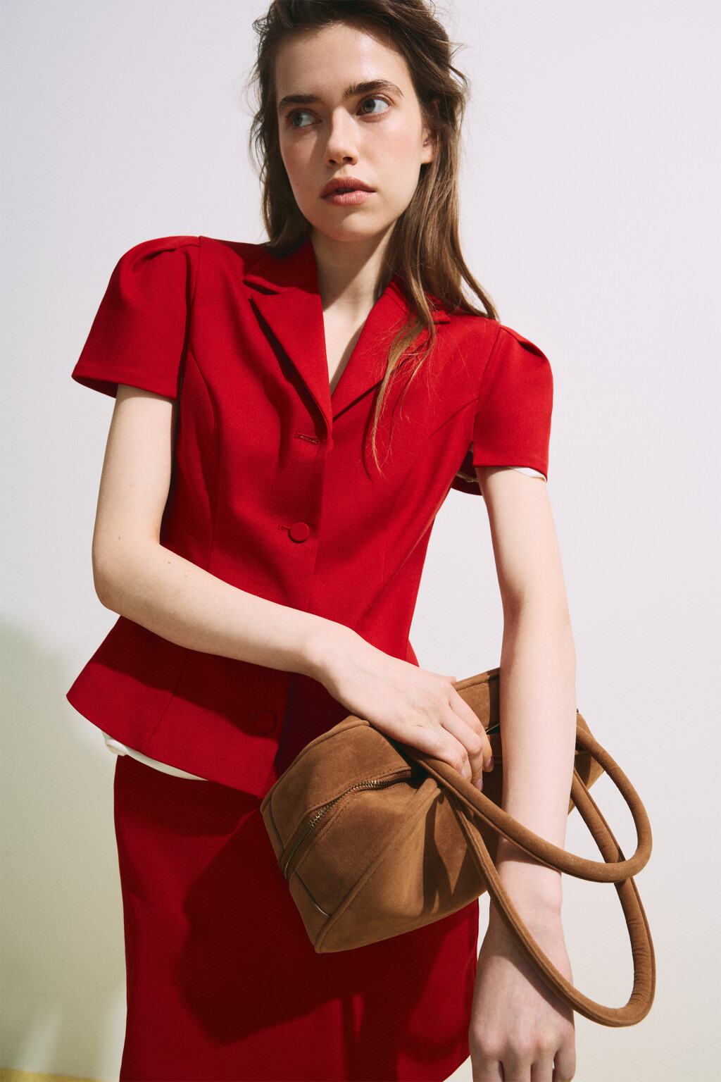 Пиджак укороченный приталенный из костюмной ткани - цвет красный - 1