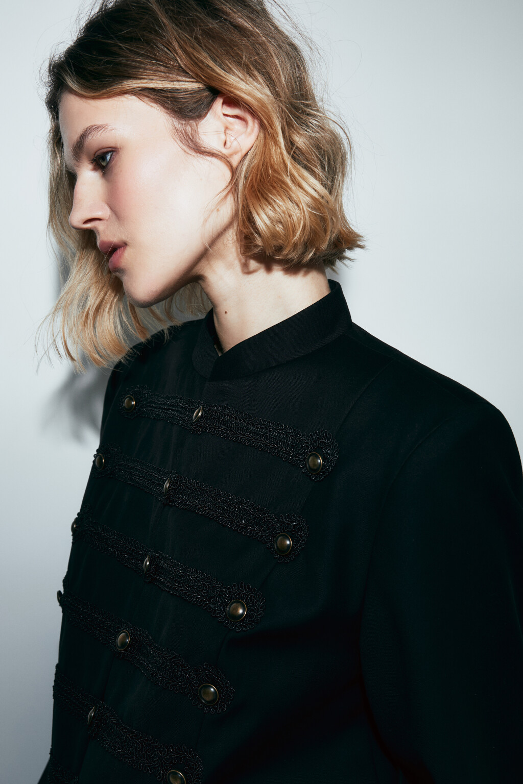 Жакет-доломан прямой в гусарском стиле - цвет черный - 6