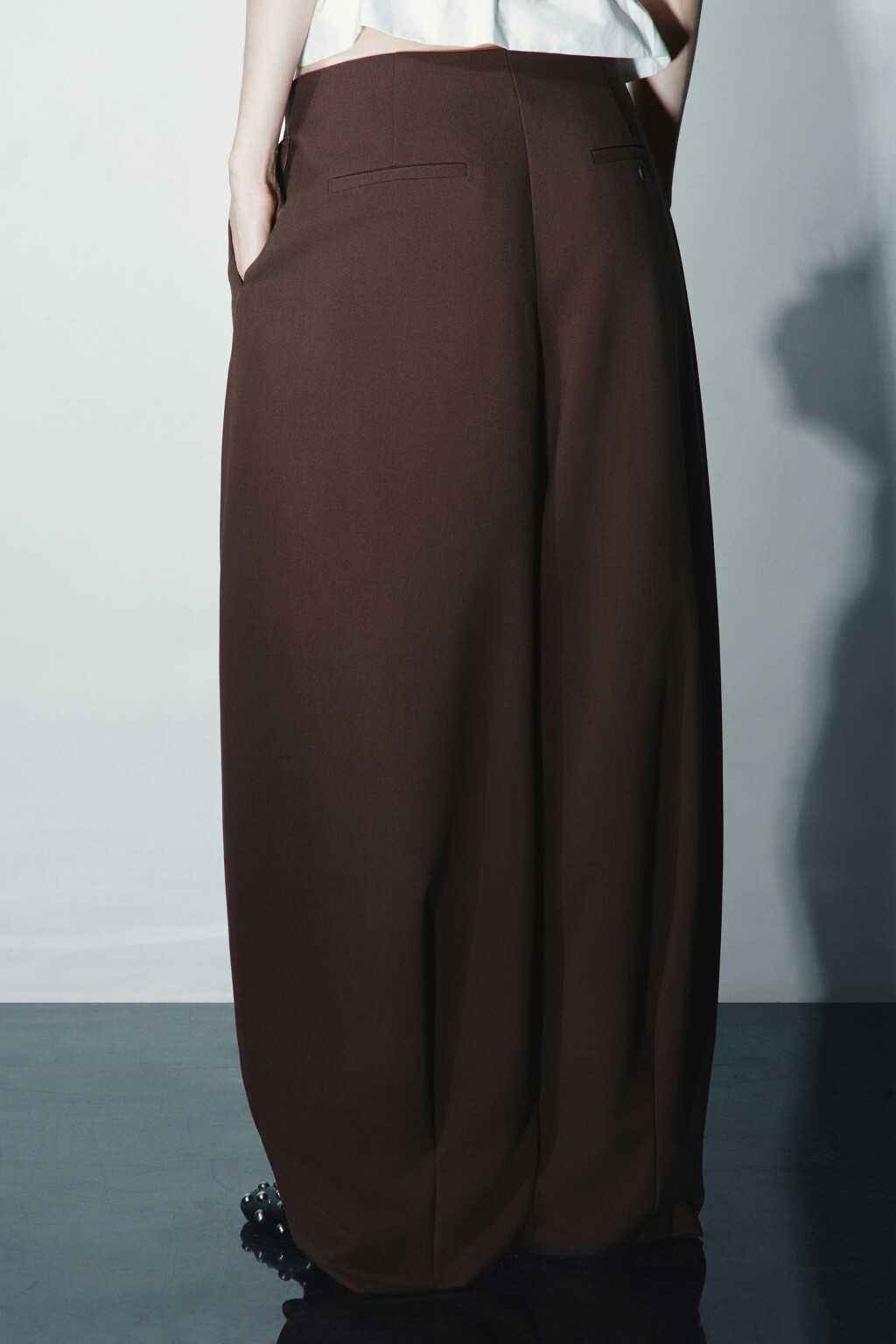 Брюки barrel fit со средней посадкой - цвет коричневый - 3