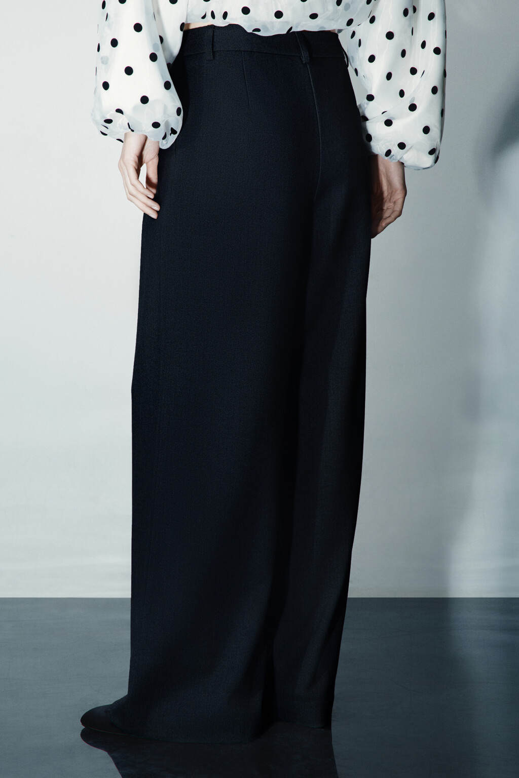 Брюки широкие костюмные - цвет черный - 2