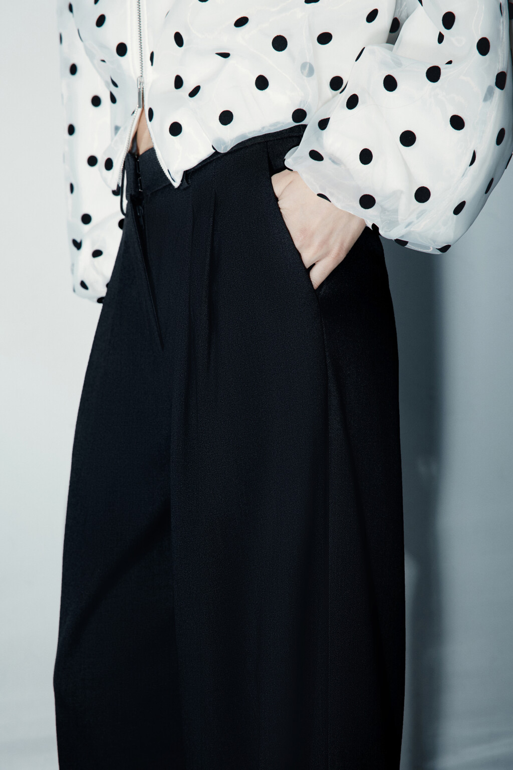 Брюки широкие костюмные - цвет черный - 4