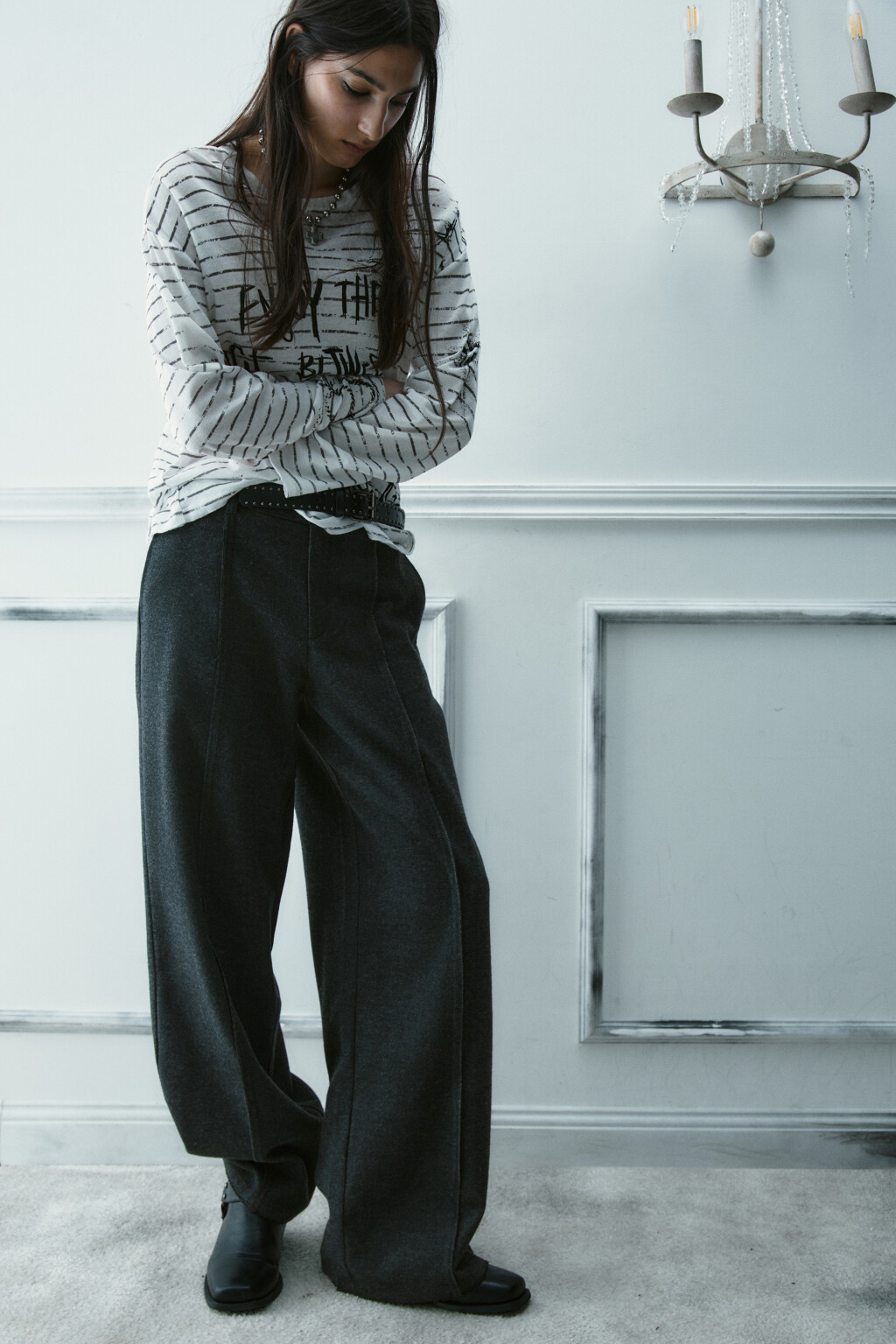 Брюки костюмные с открытыми срезами - цвет серый - 1