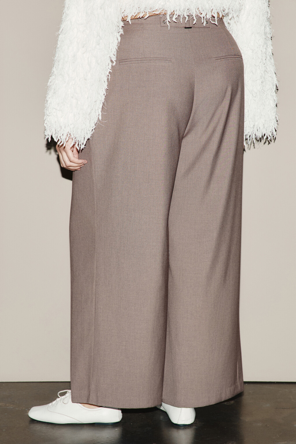 Брюки wide leg костюмные на завязках больших размеров - цвет коричневый - 4