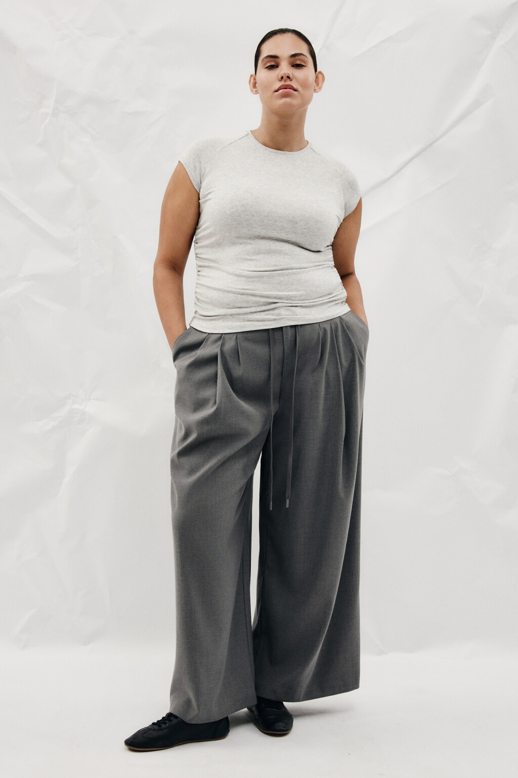 Брюки wide leg костюмные на завязках больших размеров - цвет серый - 4