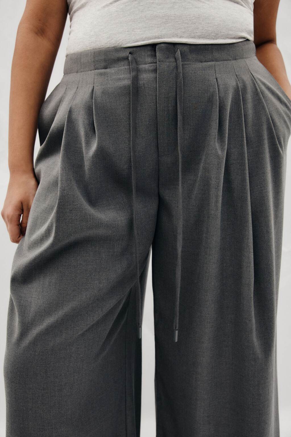 Брюки wide leg костюмные на завязках больших размеров - цвет серый - 5