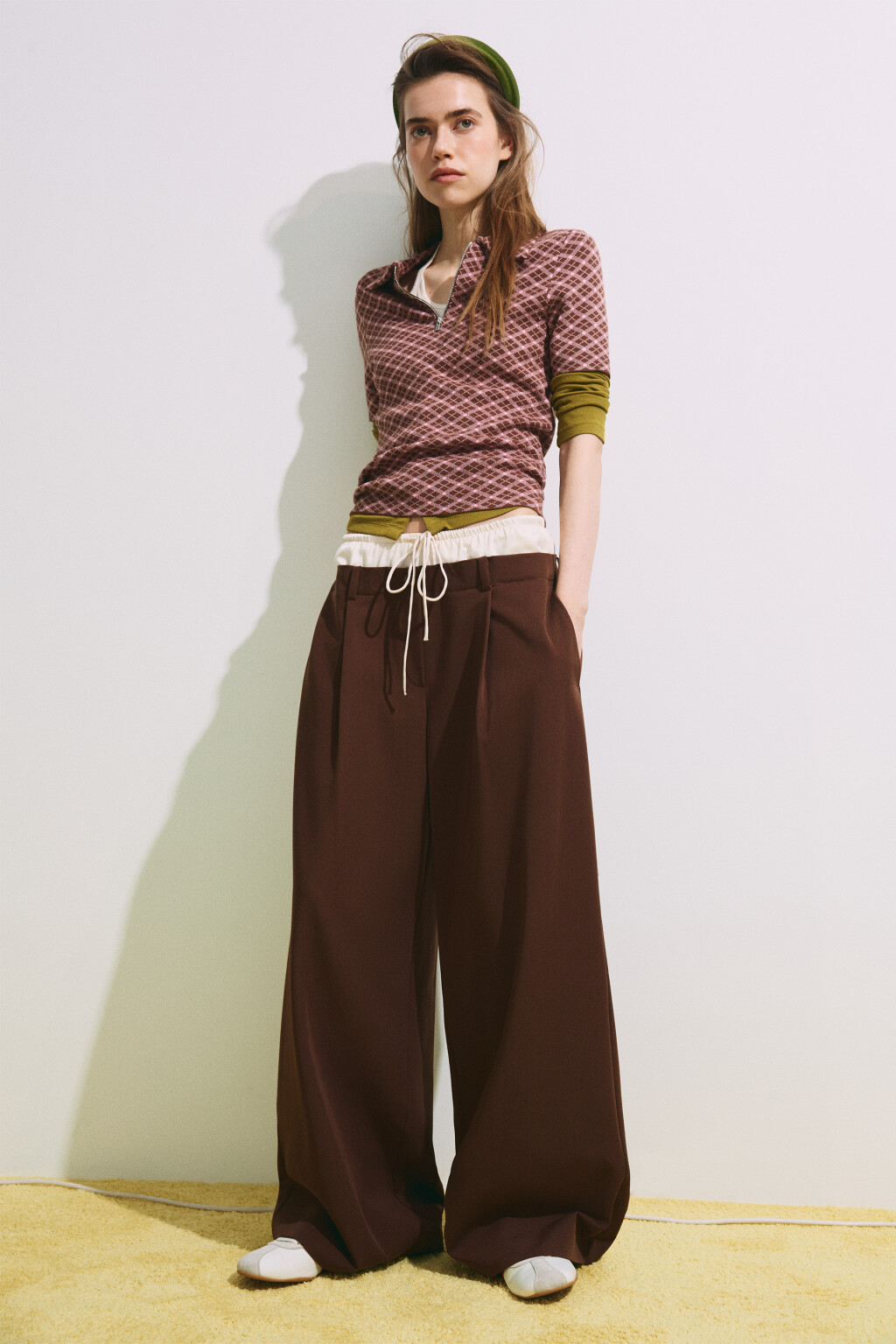 Брюки с имитацией второго слоя  - цвет бежевый - 2