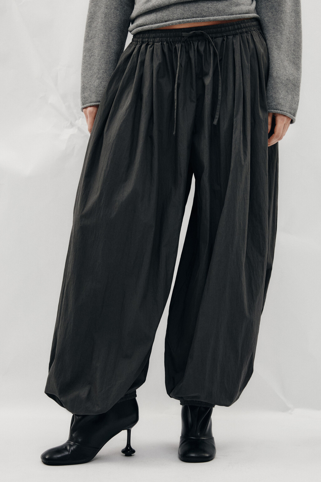 Брюки-аладдины широкие - цвет серый - 2