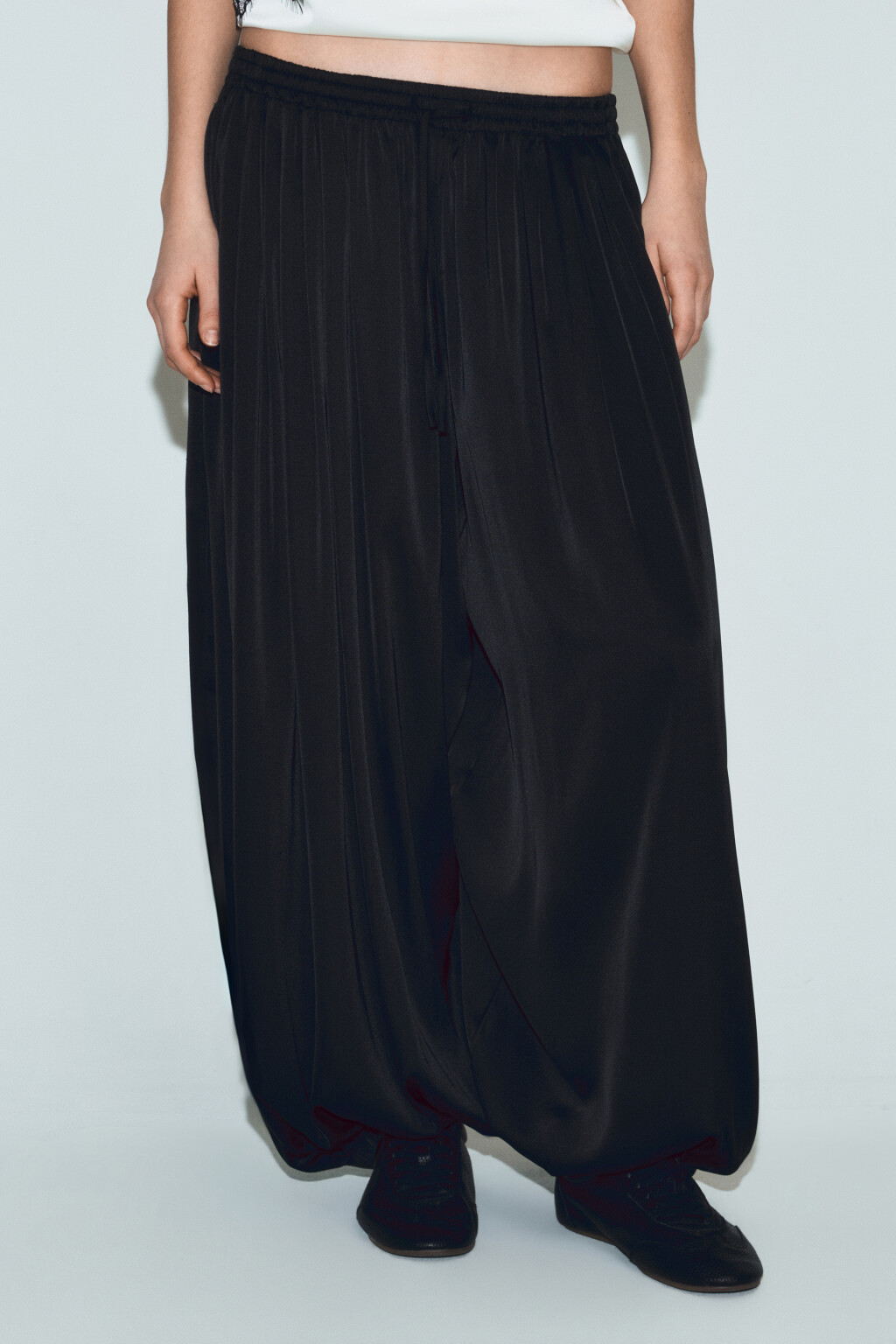 Брюки-аладдины широкие - цвет черный - 3