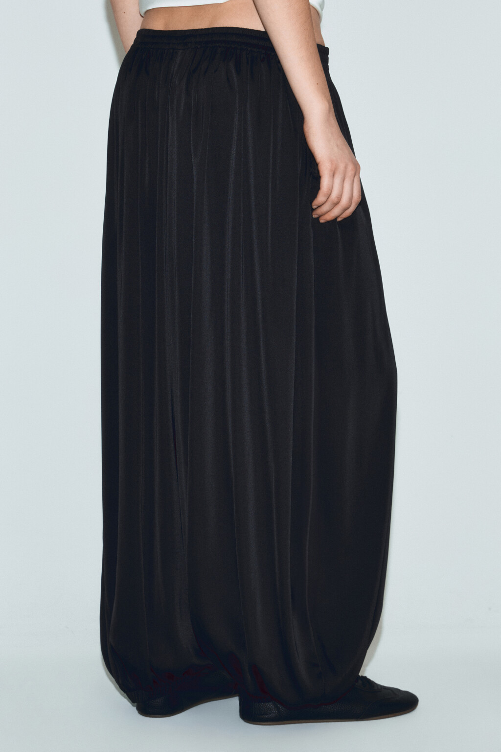 Брюки-аладдины широкие - цвет черный - 4