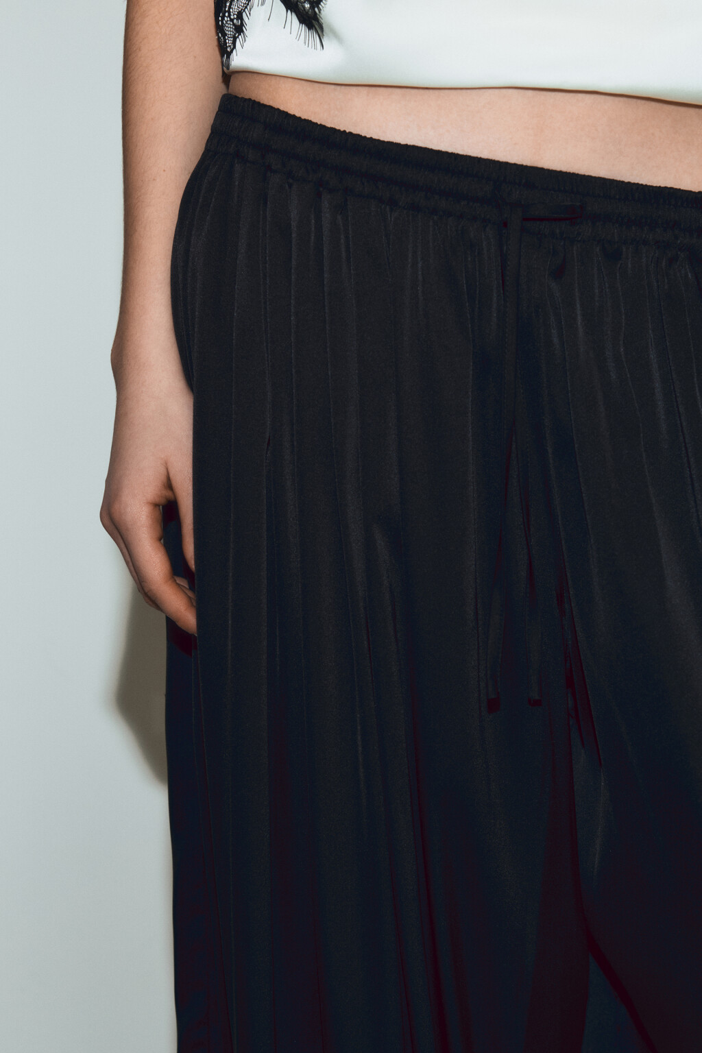 Брюки-аладдины широкие - цвет черный - 6