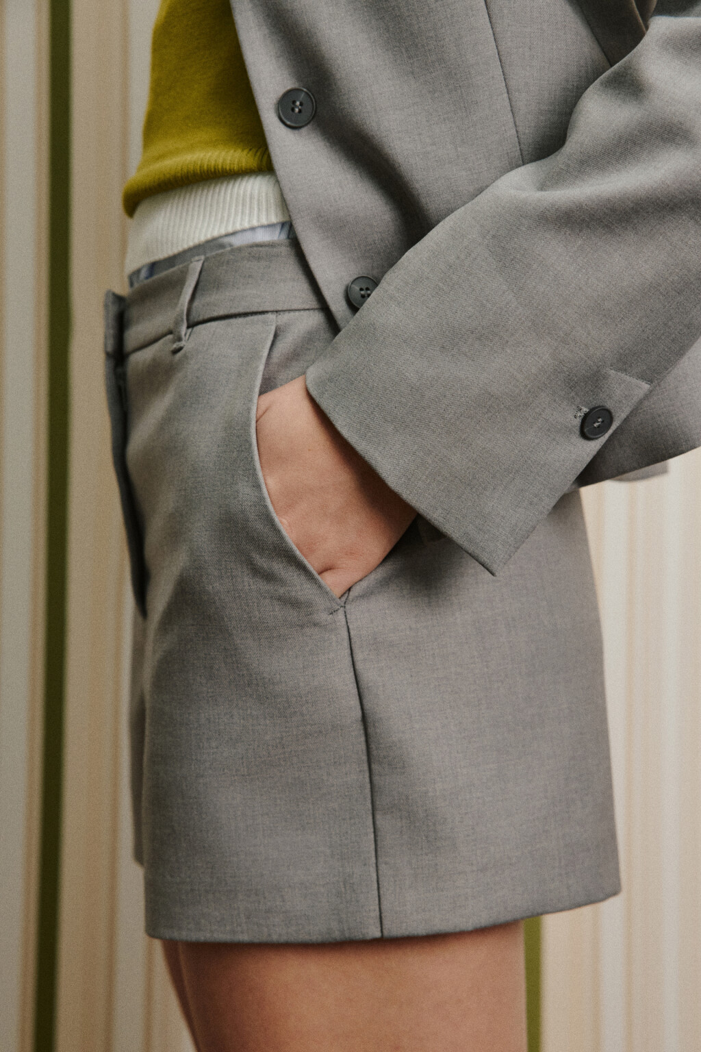 Шорты костюмные с высокой посадкой - цвет серый - 8