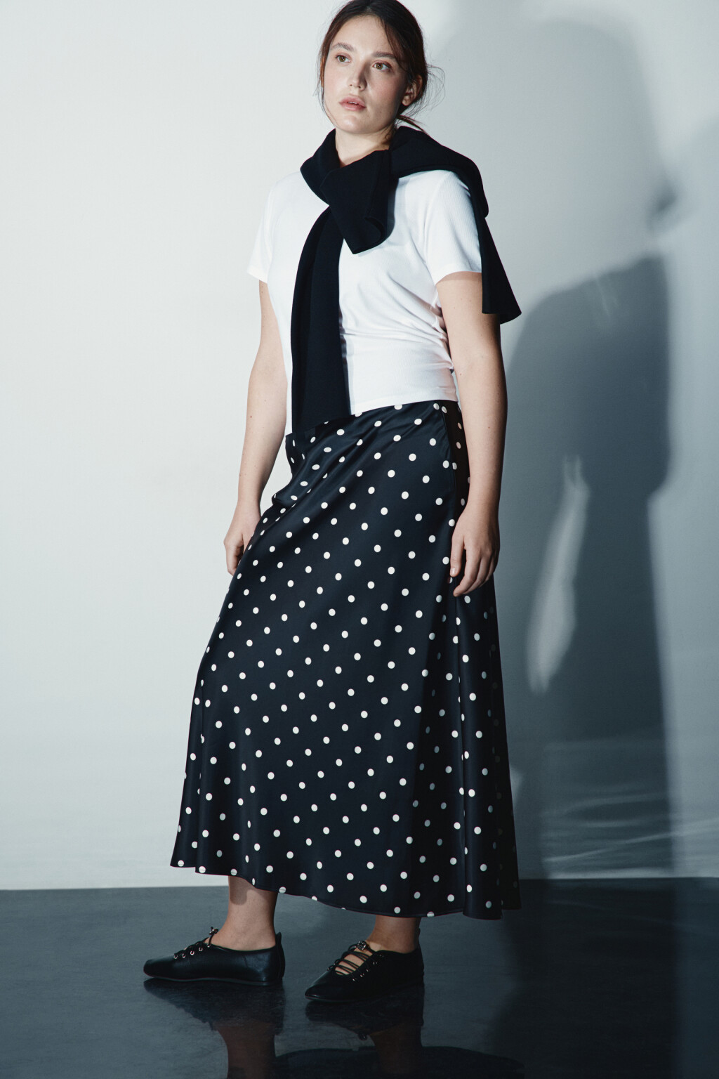 Юбка-годе макси атласная в горошек - цвет черный - 1