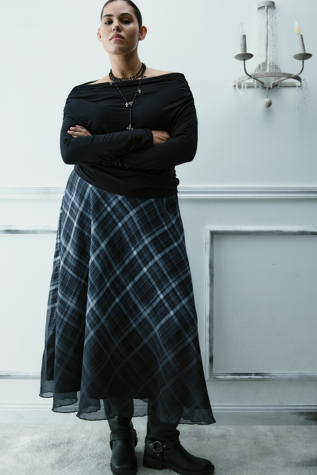 Юбка-трапеция макси с волнистым краем - цвет черный - 1