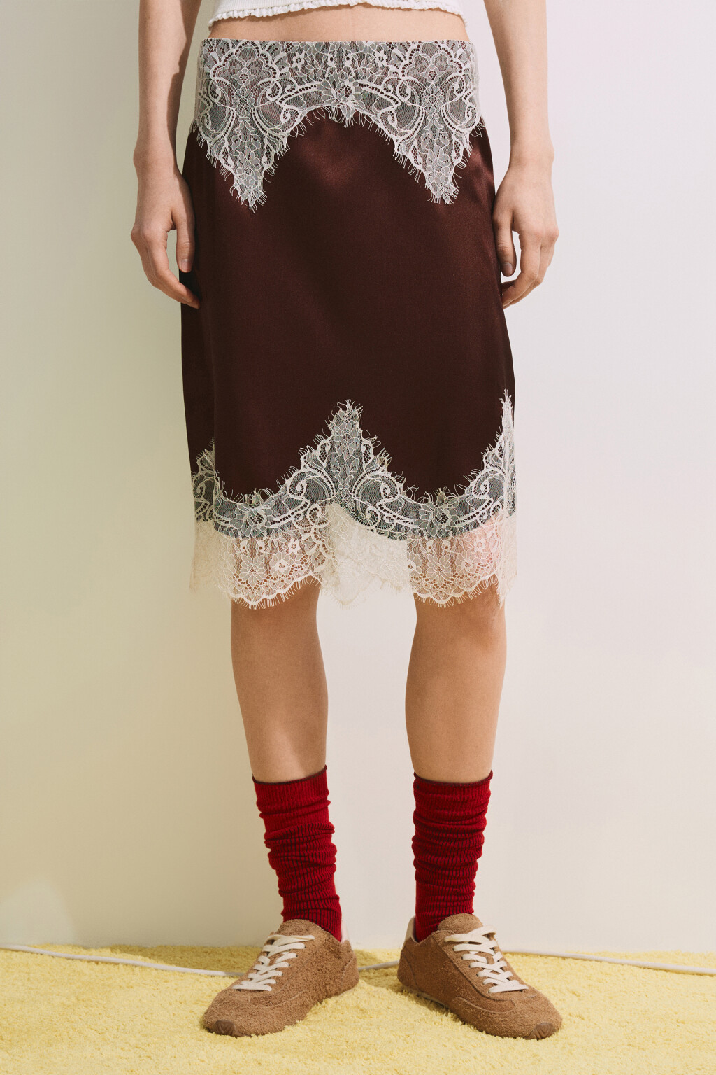 Юбка-трапеция миди с кружевом - цвет бежевый - 3