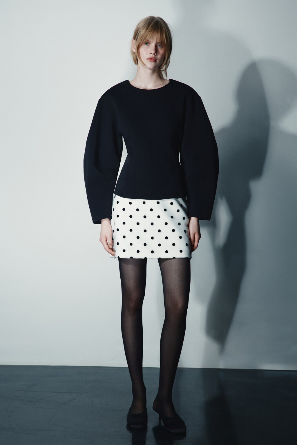 Юбка-шорты мини в горошек - цвет белый - 6