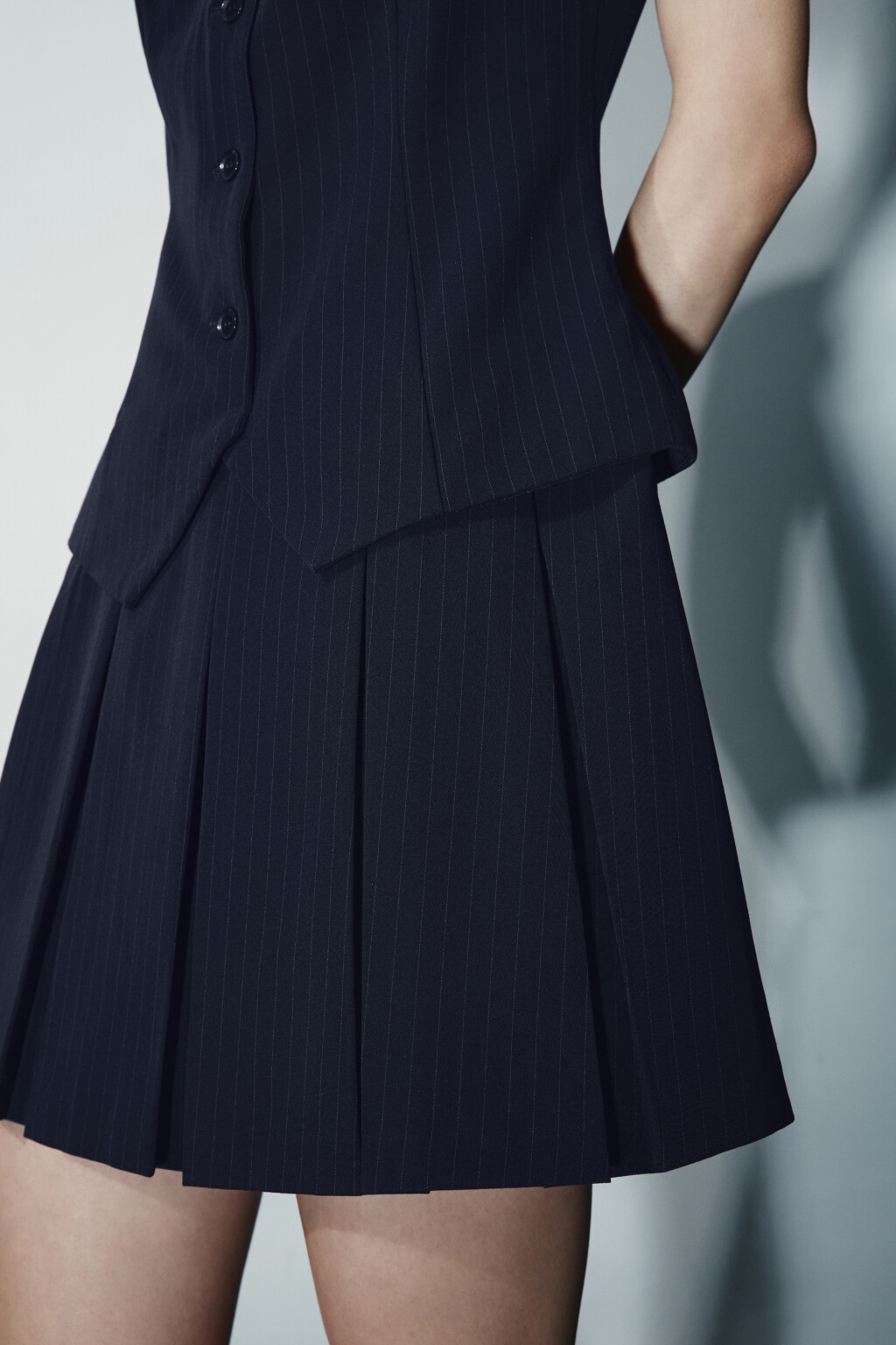 Платье мини костюмное с жилеткой - цвет синий - 6