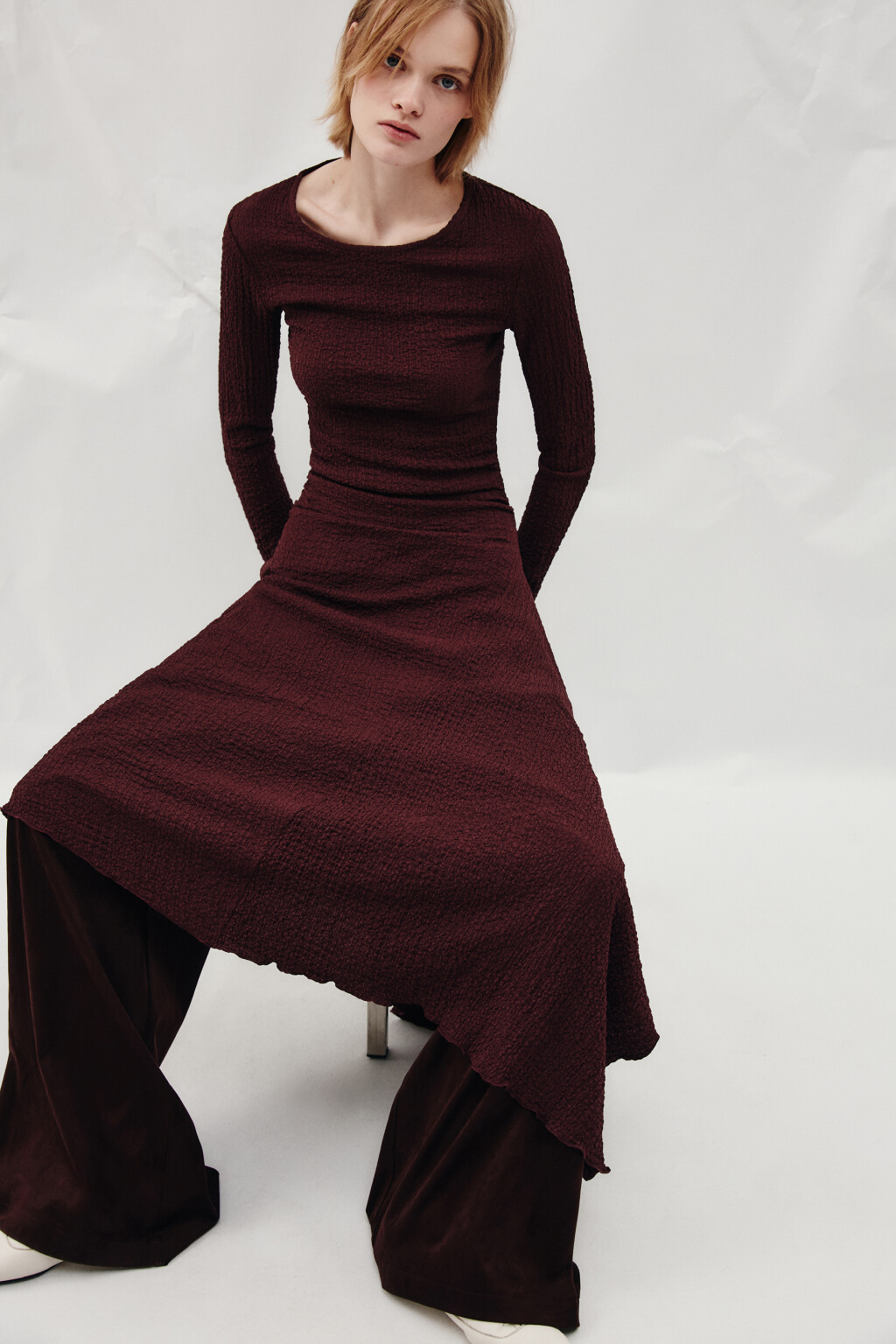 Платье макси асимметричное из жатой ткани - цвет красный - 1