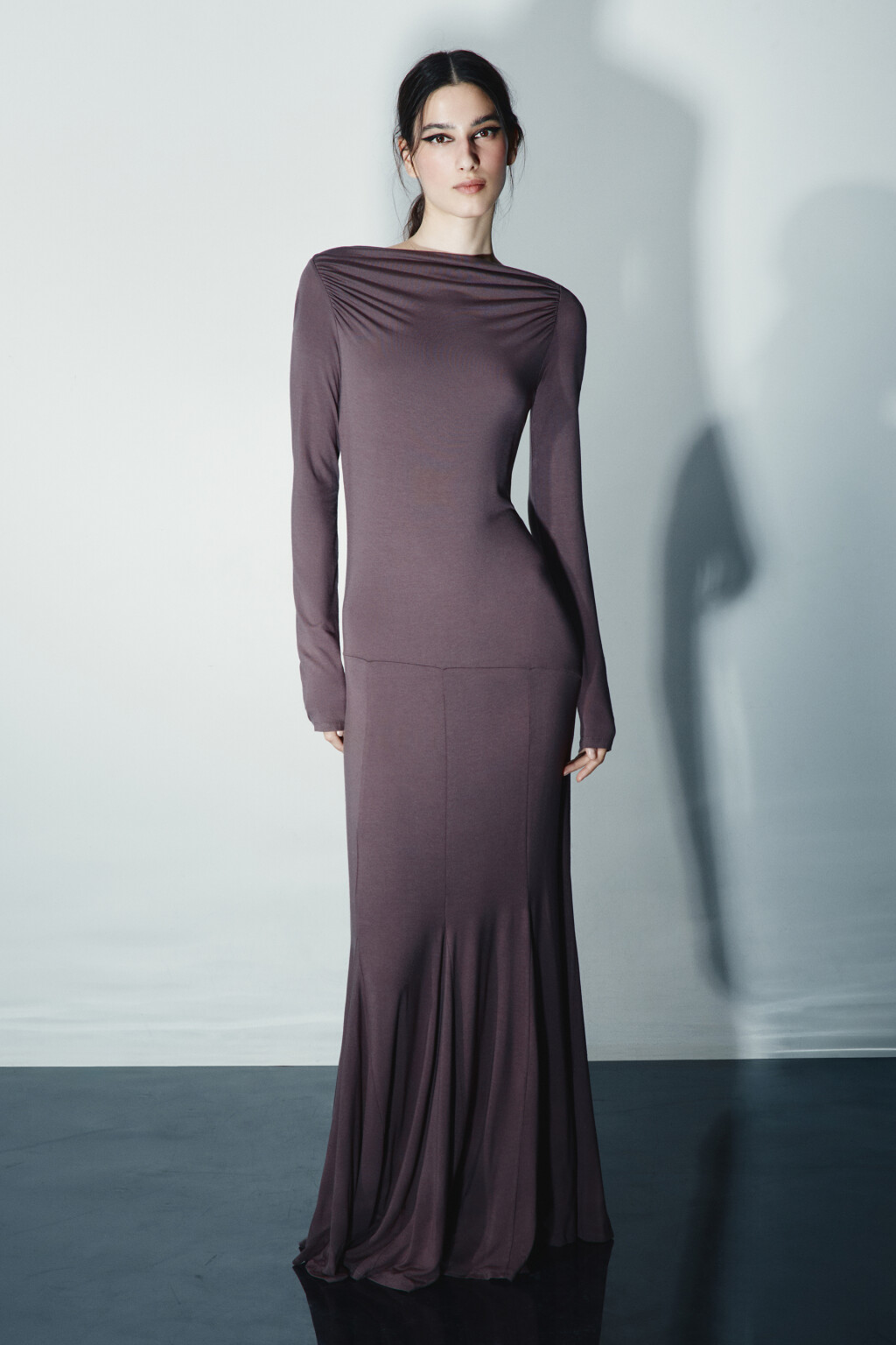 Платье-футляр макси - цвет бежевый - 2