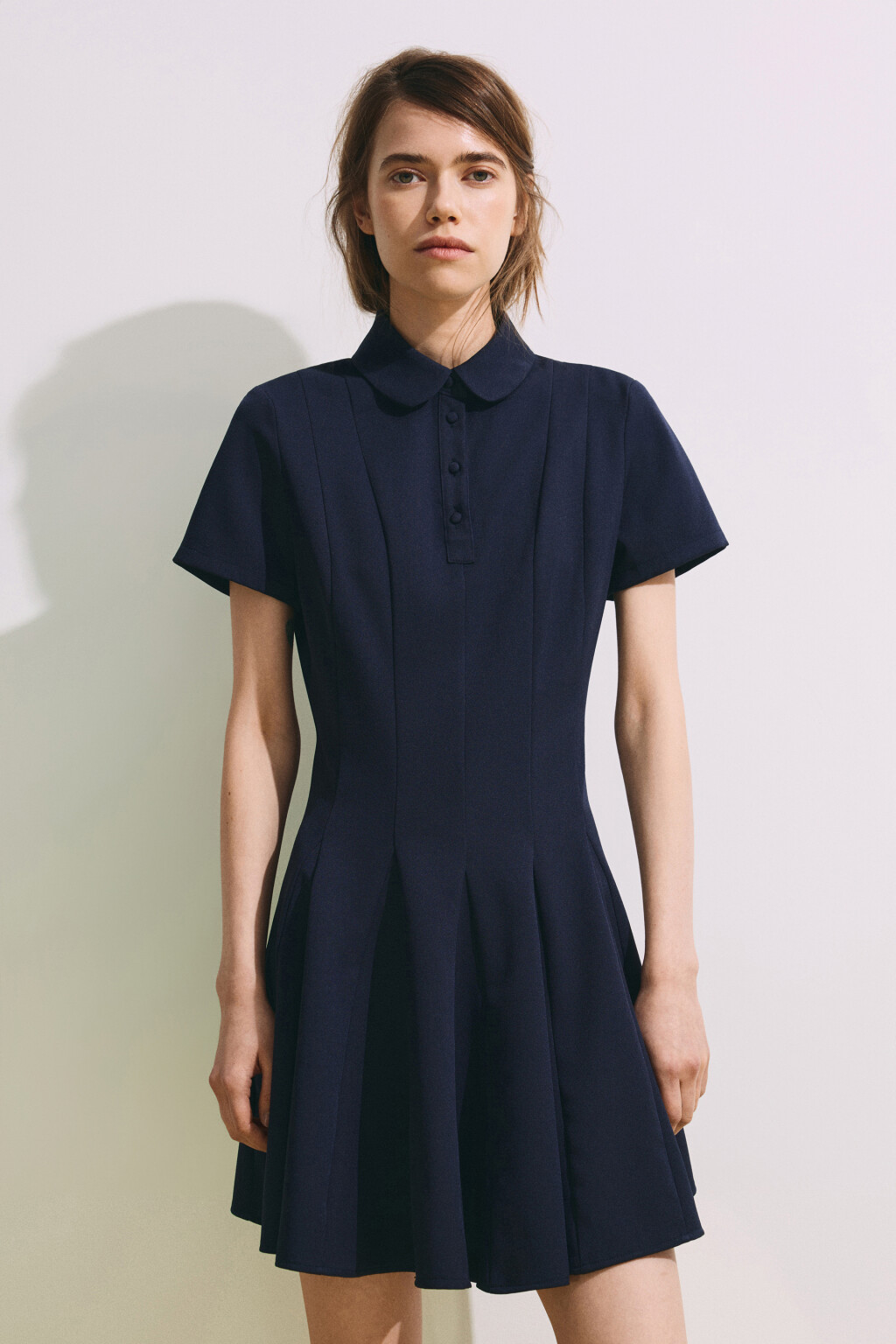 Платье мини в складку с округлым воротником - цвет синий - 2
