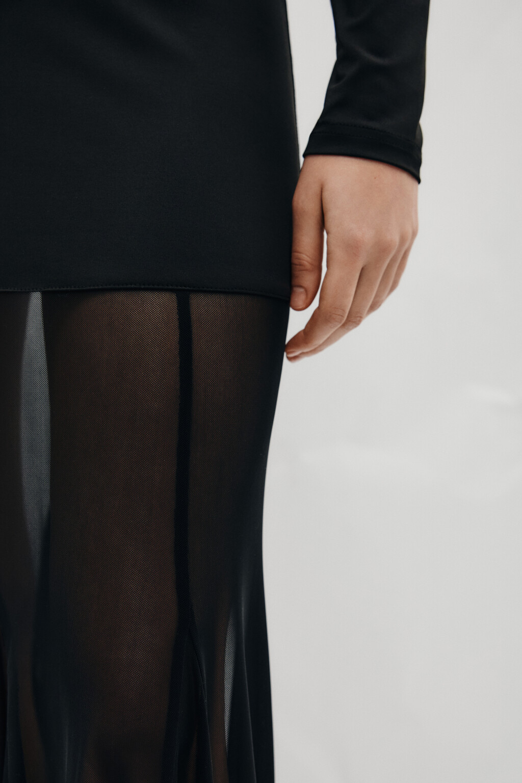Платье макси с юбкой из сетки - цвет черный - 6