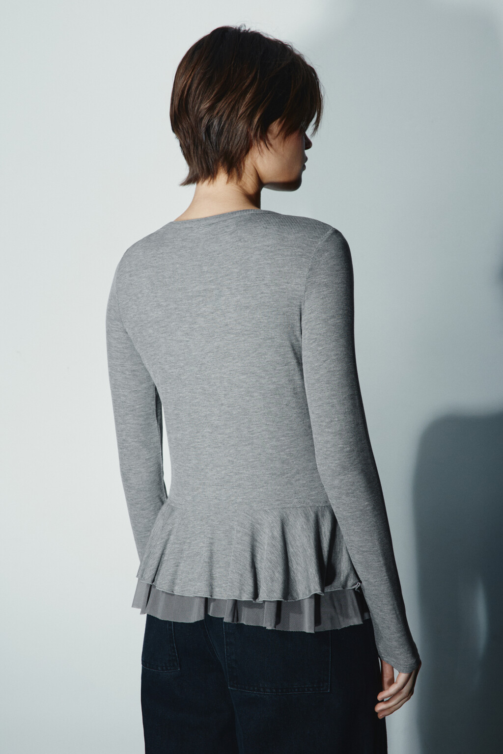 Лонгслив с сетчатой баской - цвет серый - 3