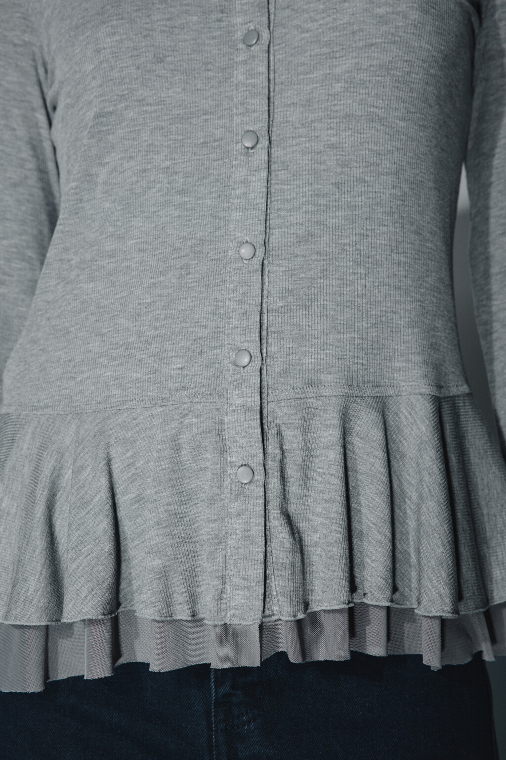 Лонгслив с сетчатой баской - цвет серый - 6