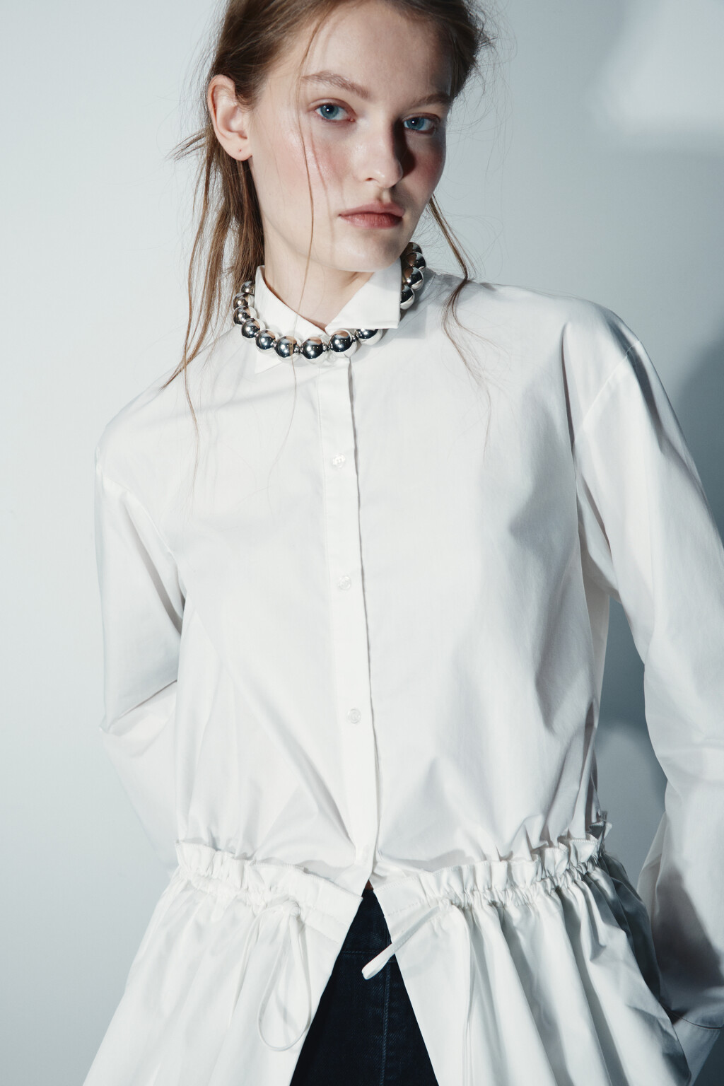 Рубашка с баской на завязке - цвет белый - 1