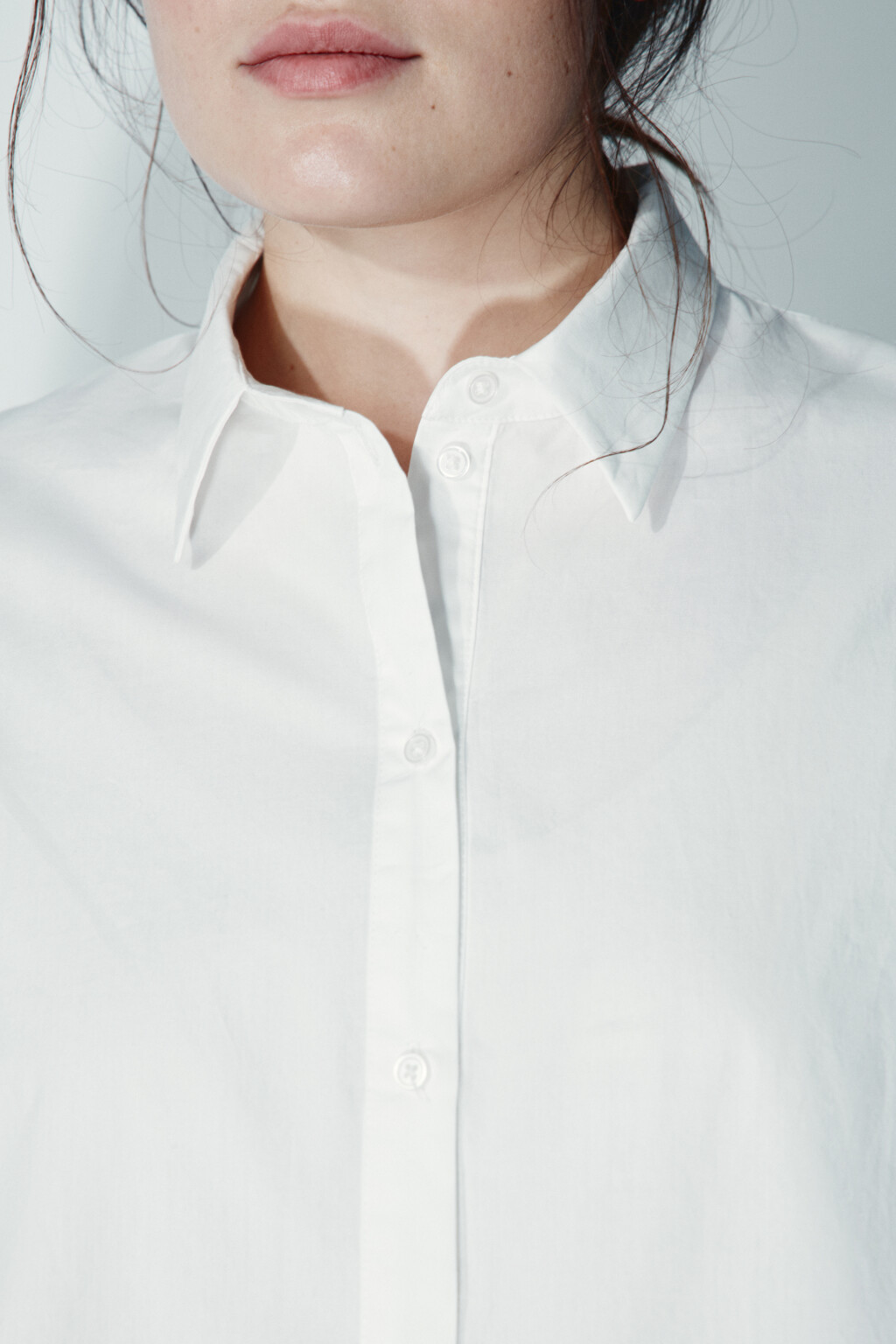 Рубашка с баской на завязке - цвет белый - 5