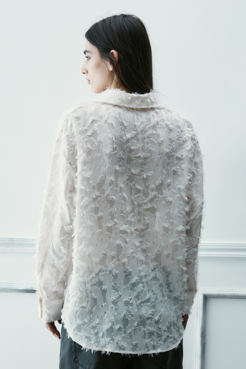 Рубашка рваная из шифона - цвет молочный - 4