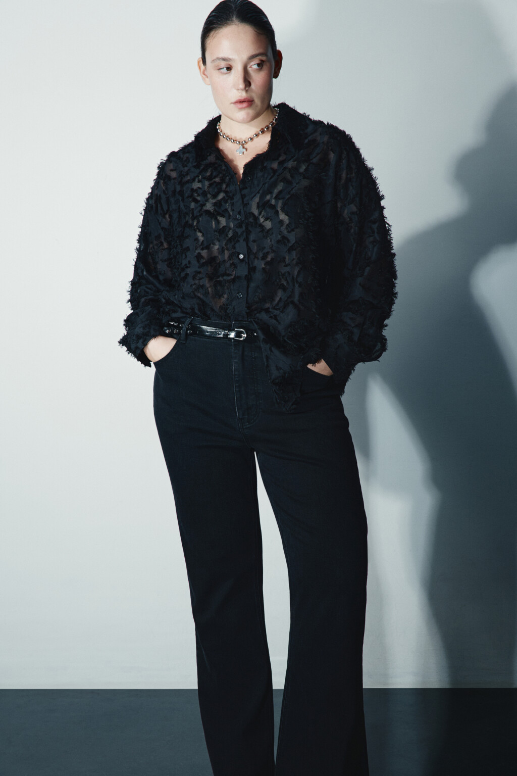 Рубашка рваная из шифона - цвет черный - 1