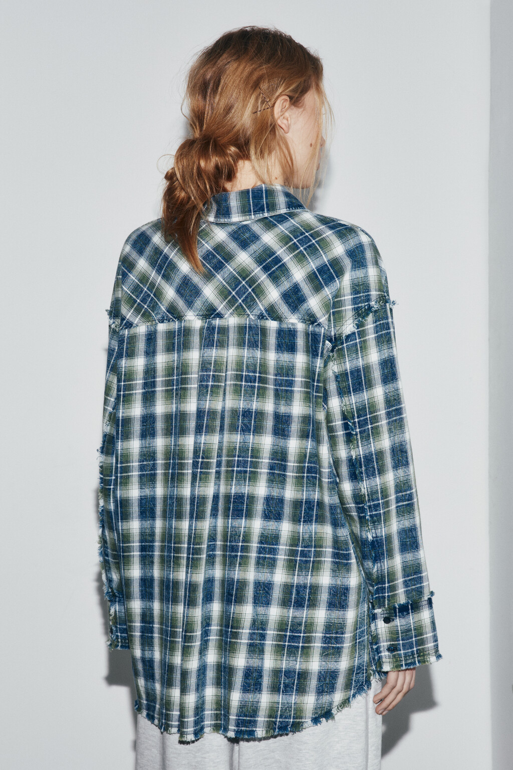 Рубашка рваная с вареным эффектом - цвет зеленый - 3