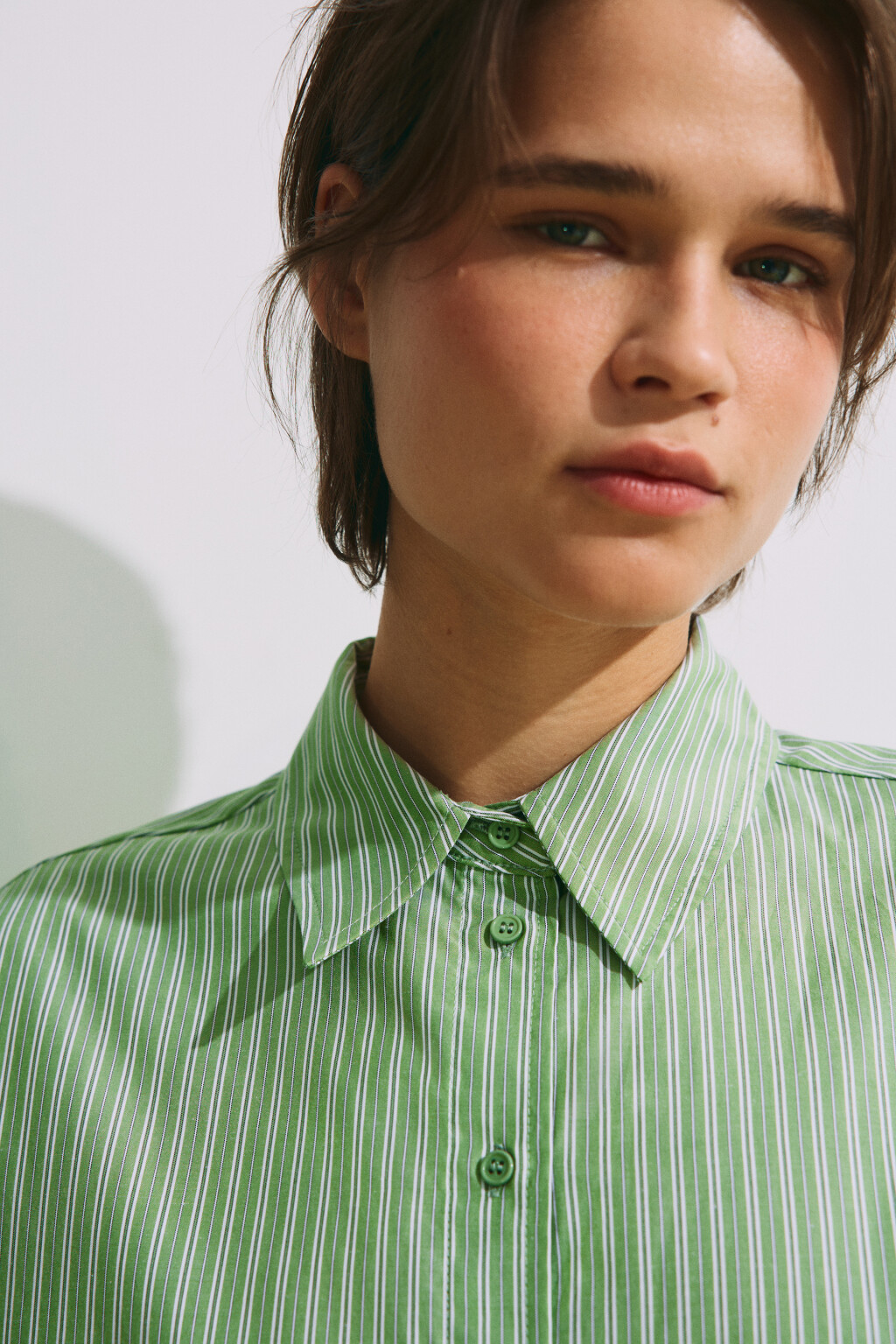 Рубашка oversize в полоску - цвет зеленый - 6