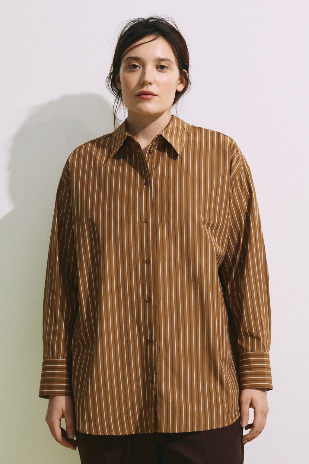 Рубашка oversize в полоску - цвет коричневый - 2