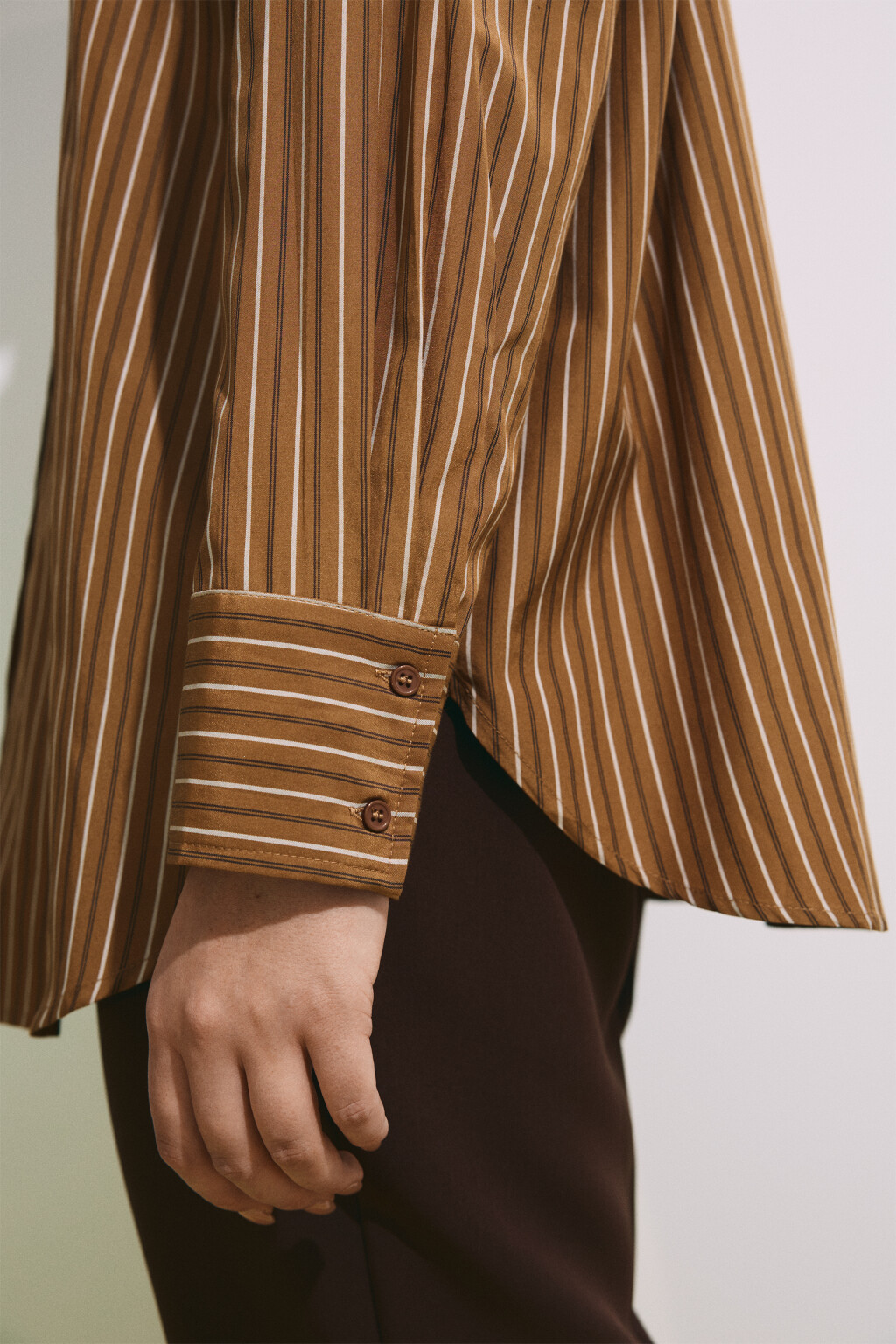 Рубашка oversize в полоску - цвет коричневый - 6