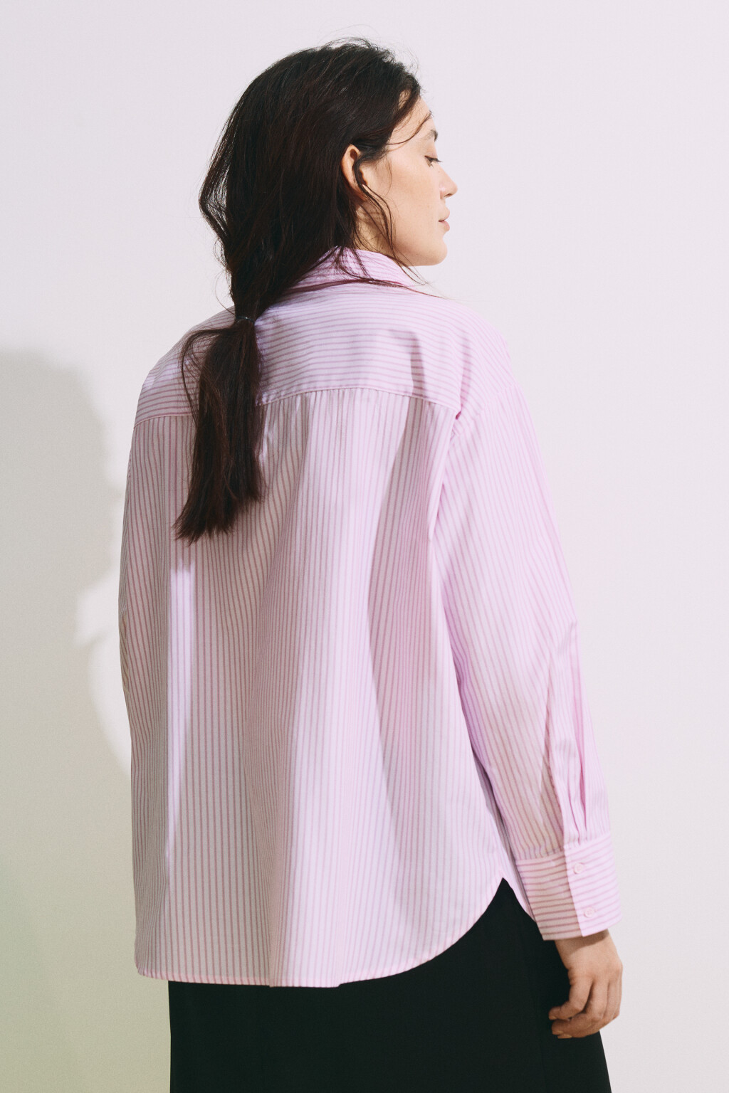 Рубашка oversize в полоску - цвет розовый - 4