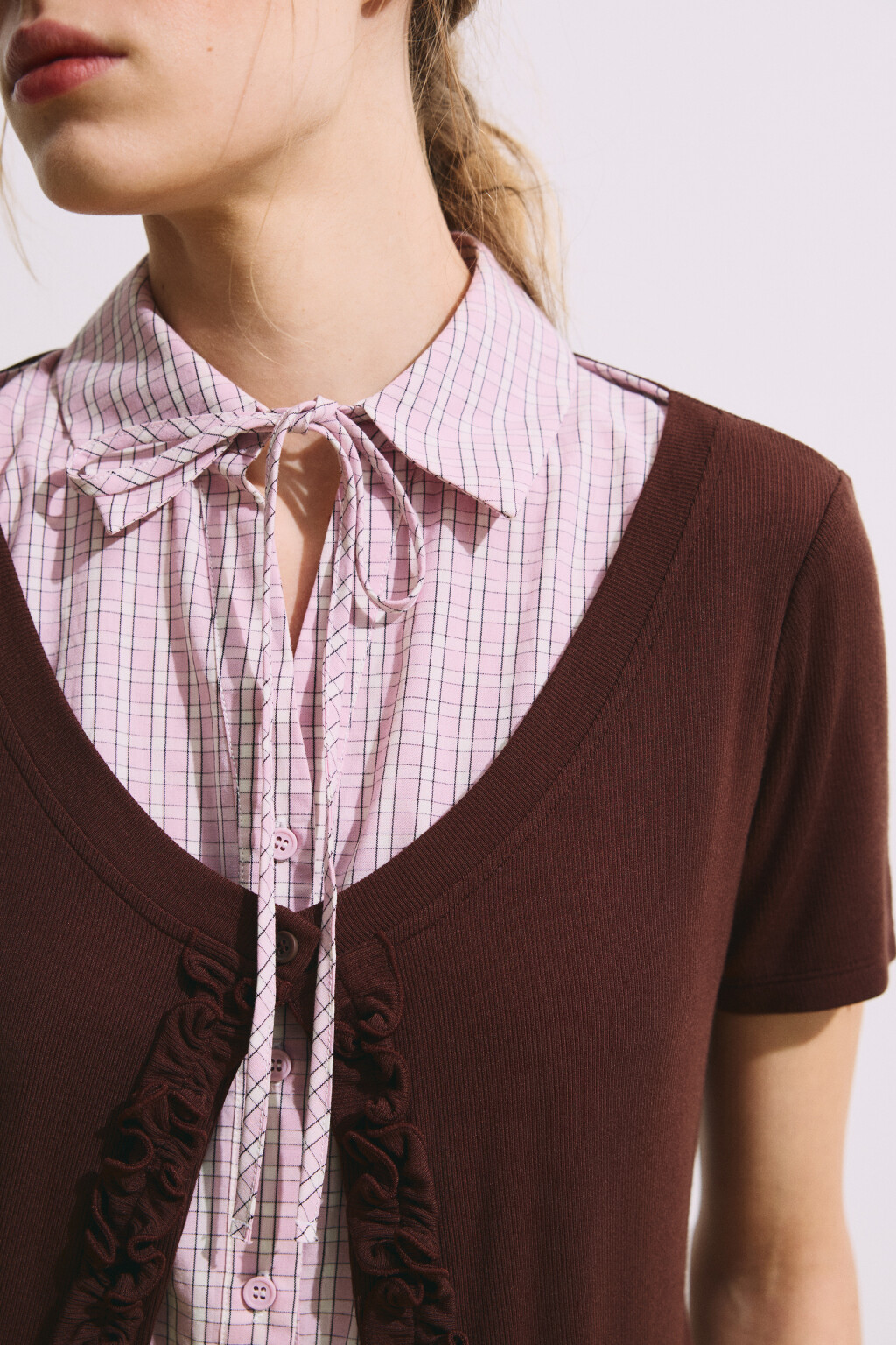 Рубашка клетчатая с джемпером - цвет коричневый - 5