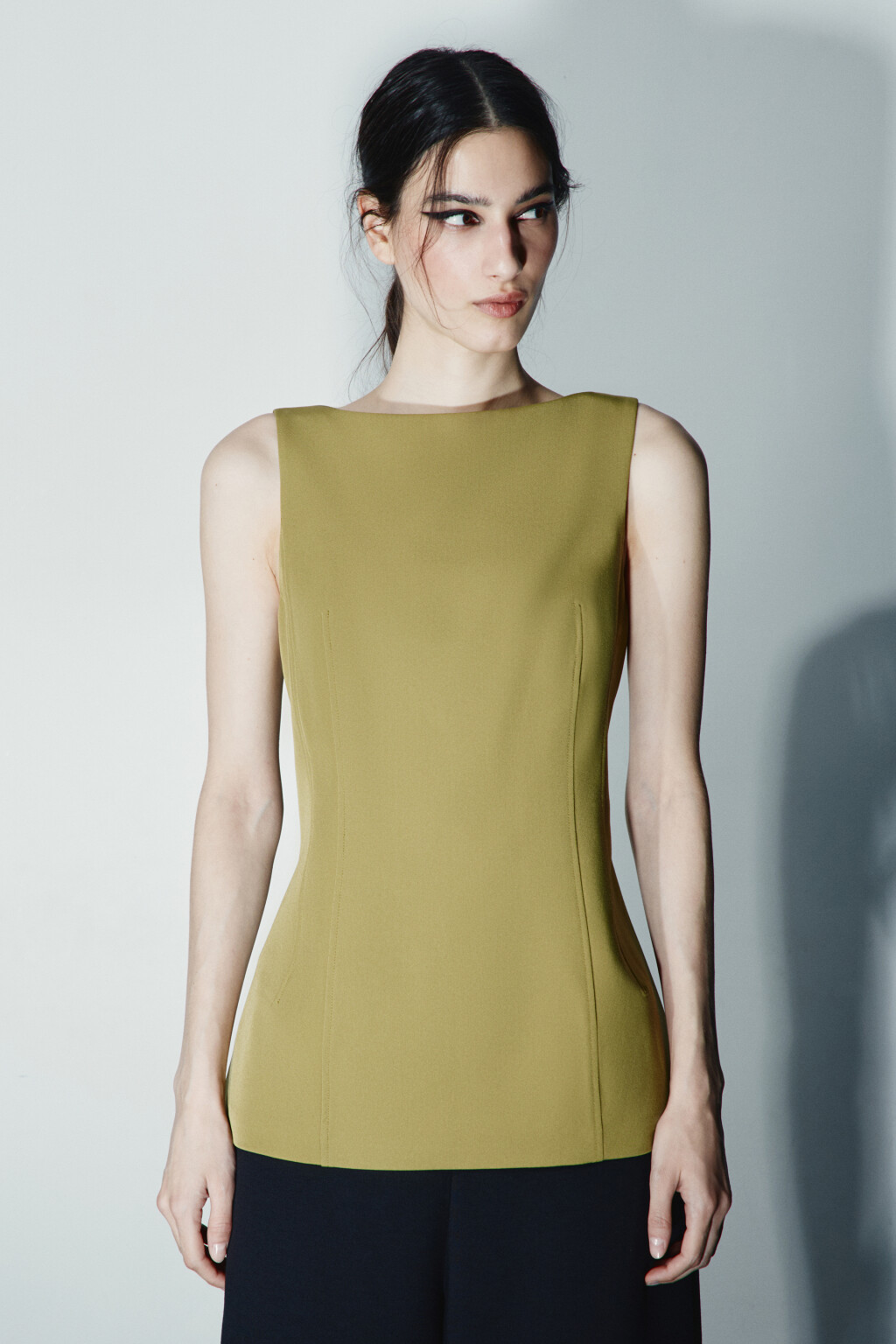 Блузка-жилет приталенная - цвет зеленый - 2