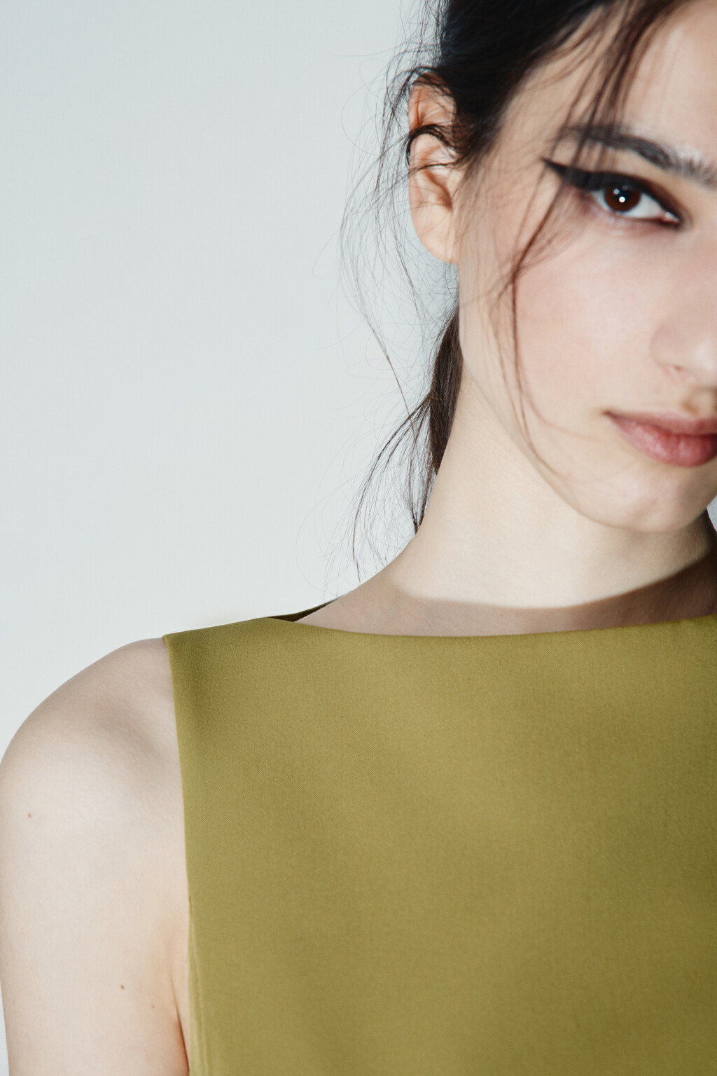 Блузка-жилет приталенная - цвет зеленый - 5