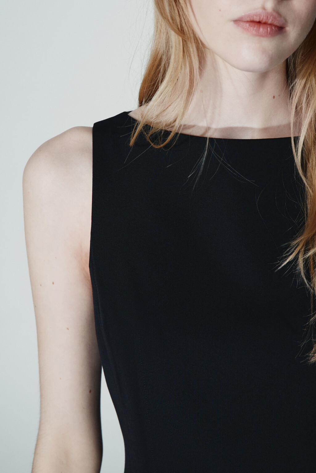 Блузка-жилет приталенная - цвет черный - 7