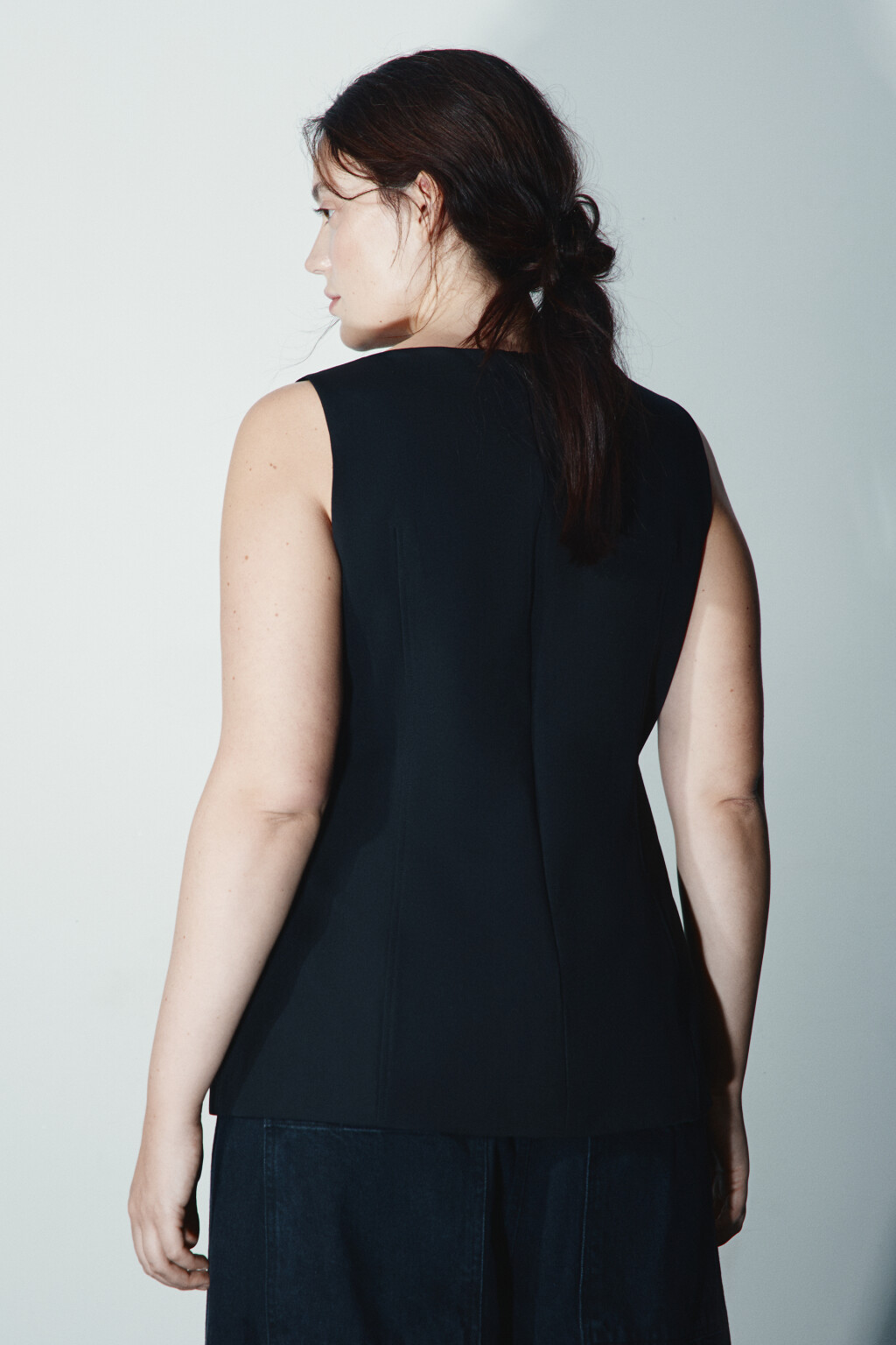 Блузка-жилет приталенная - цвет черный - 3