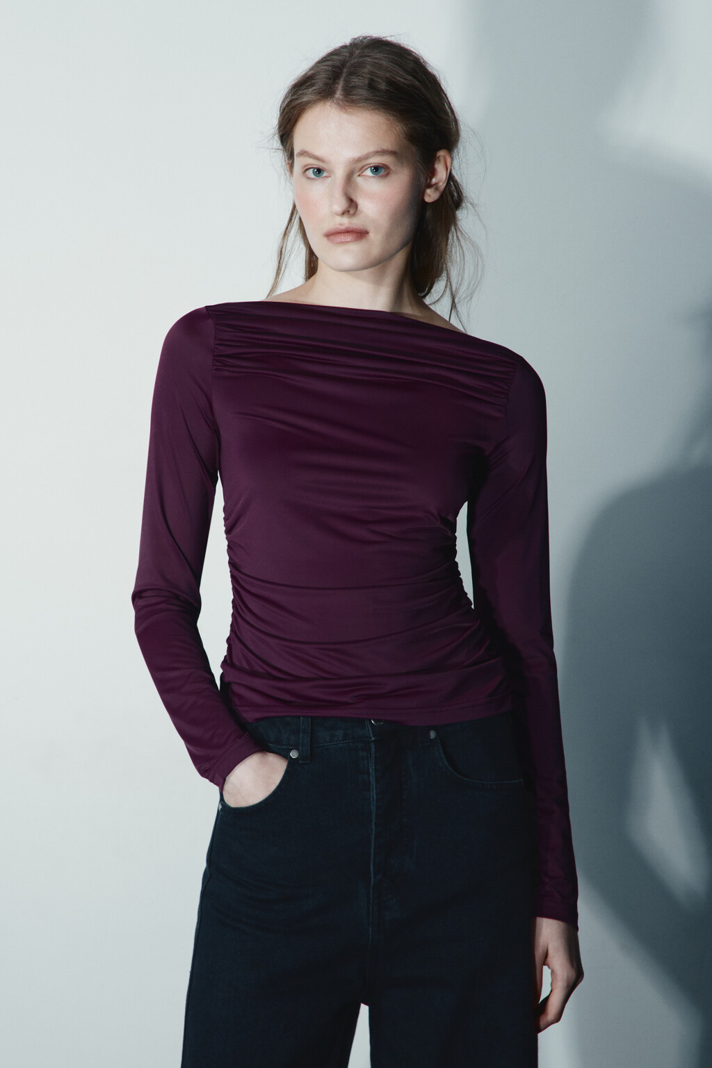 Блузка полуприлегающая с оборками - цвет фиолетовый - 2