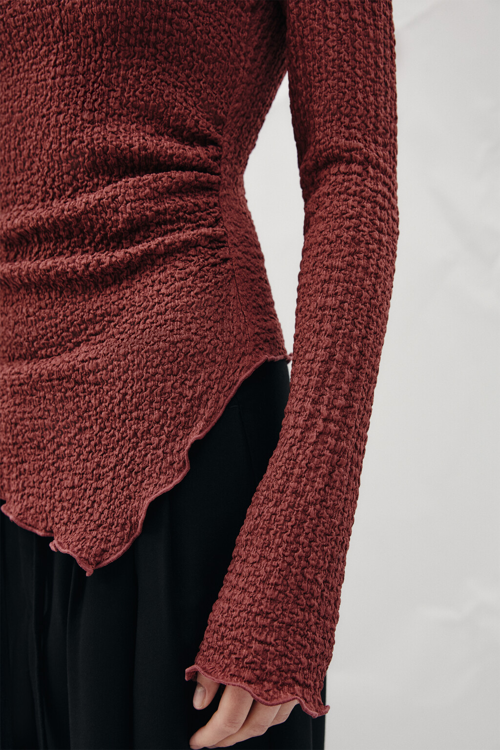 Лонгслив облегающий из жатой ткани - цвет розовый - 6