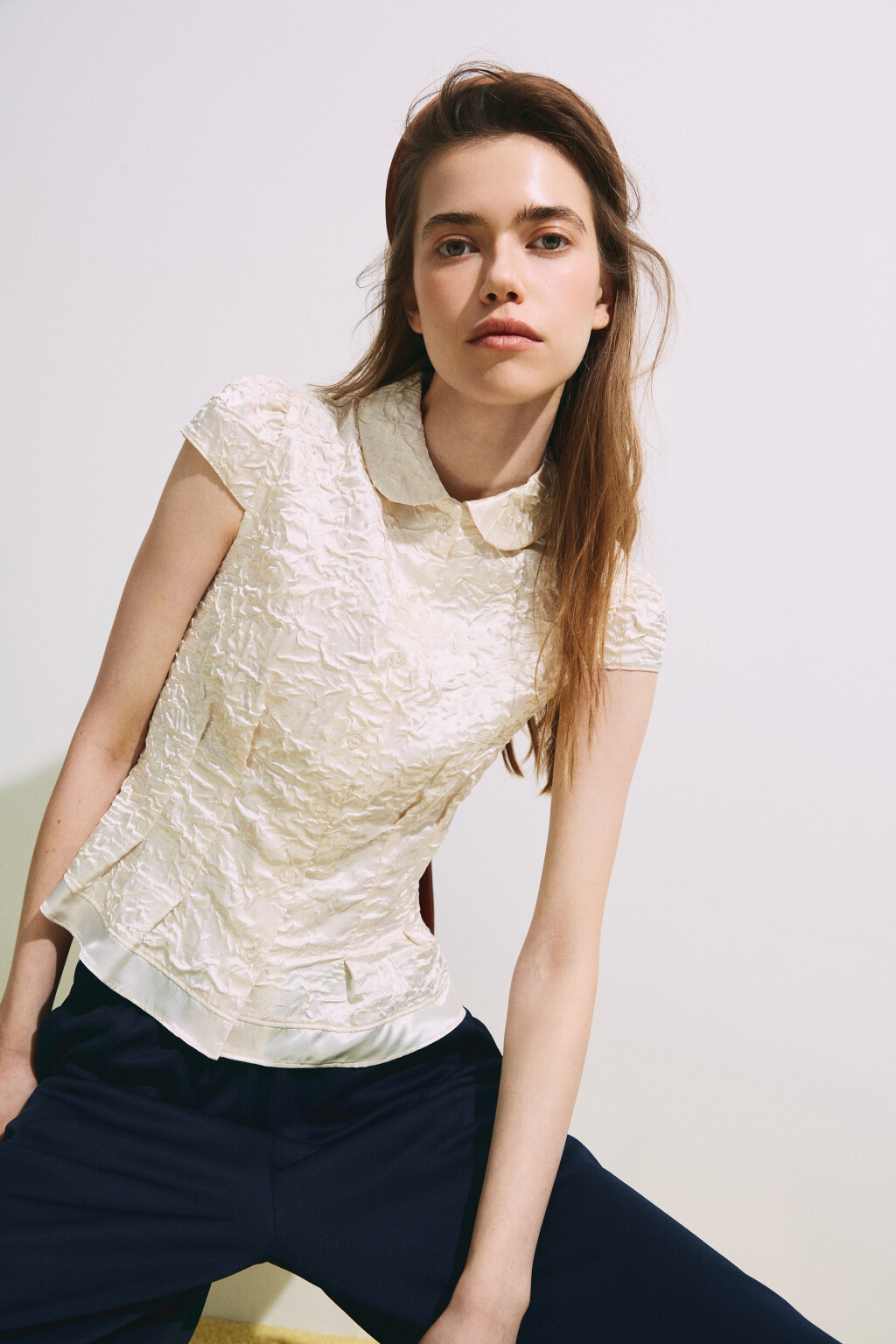 Блузка из жатого сатина - цвет молочный - 1