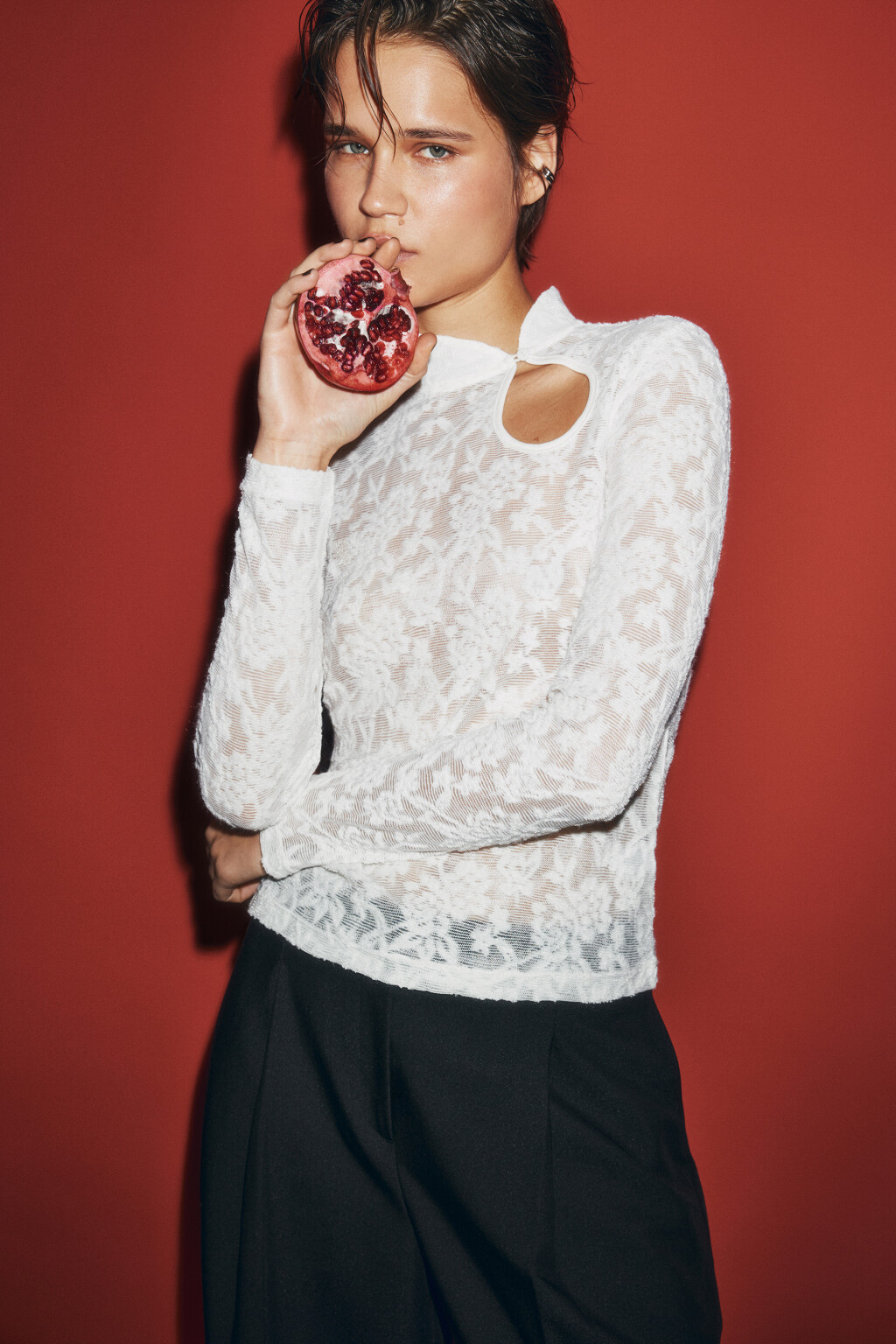 Лонгслив ажурный в азиатском стиле - цвет белый - 1