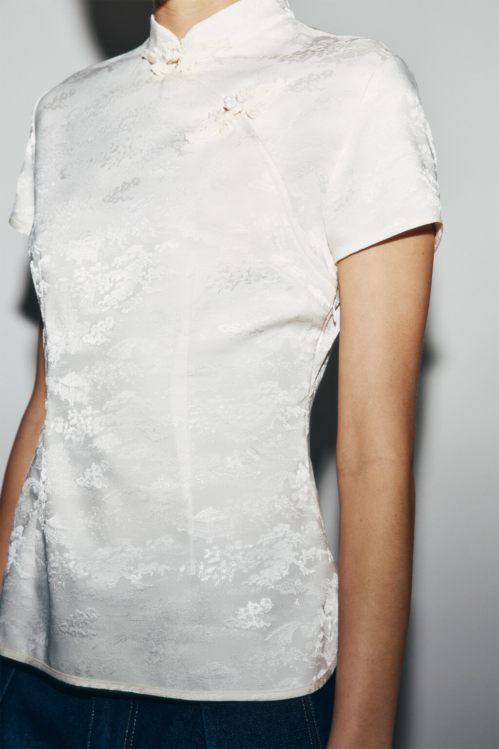 Блузка атласная в азиатском стиле - цвет белый - 8