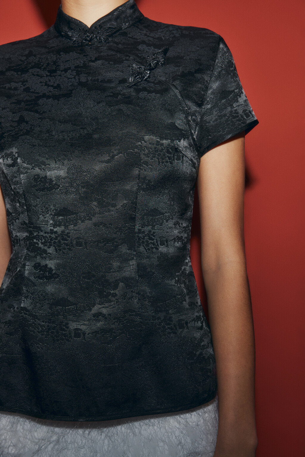 Блузка атласная в азиатском стиле - цвет черный - 8