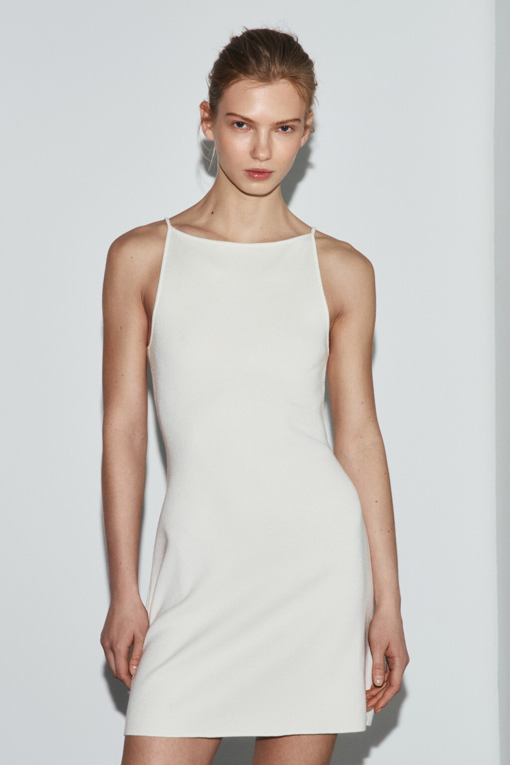 Платье-майка мини вязаное в рубчик - цвет молочный - 2