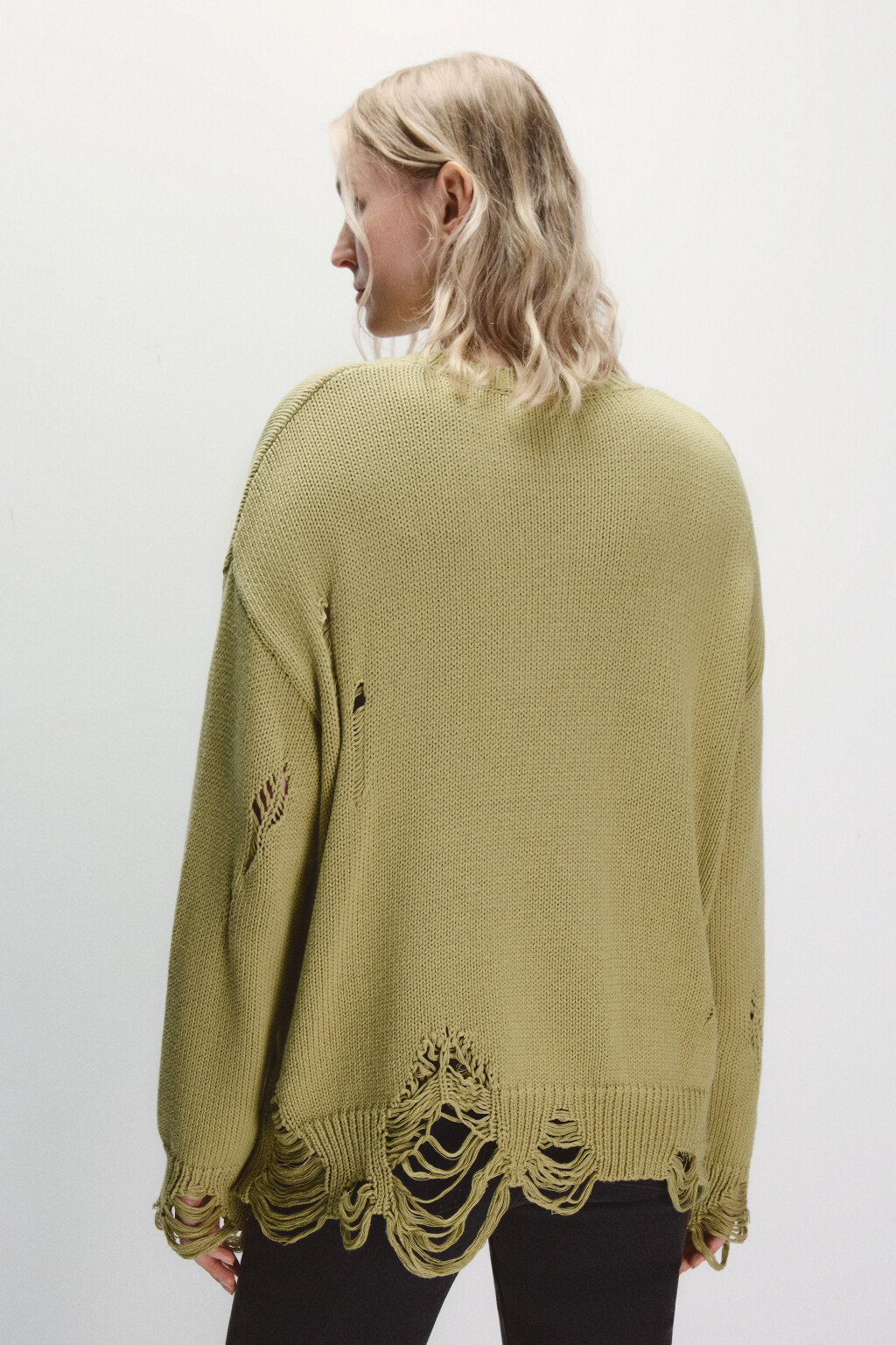 Джемпер вязаный с рваным декором - цвет зеленый - 3