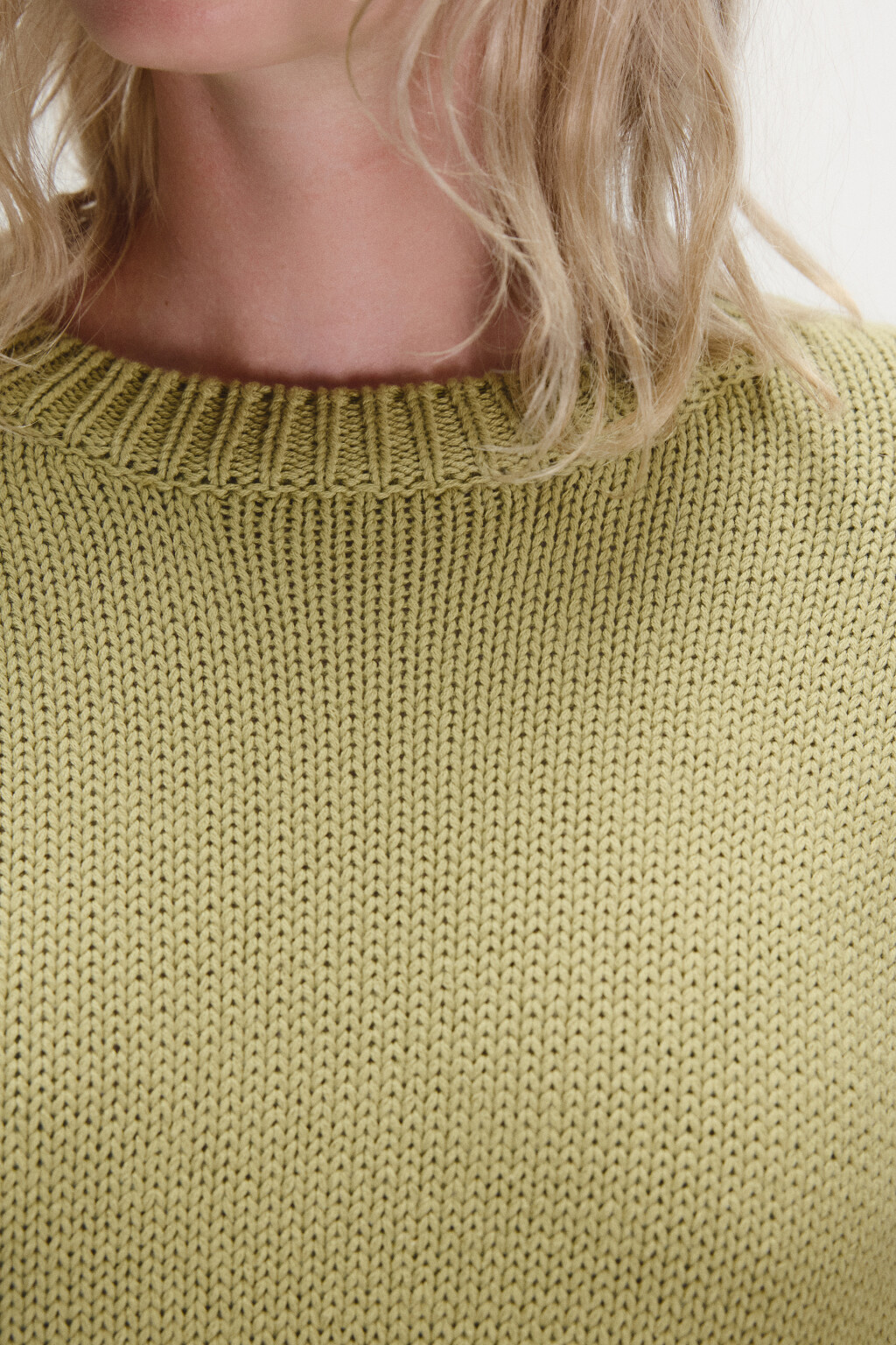 Джемпер вязаный с рваным декором - цвет зеленый - 5